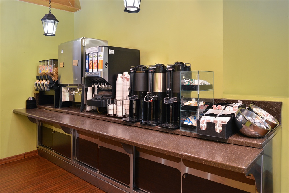 Staybridge Suites Orlando Royale Parc Suites