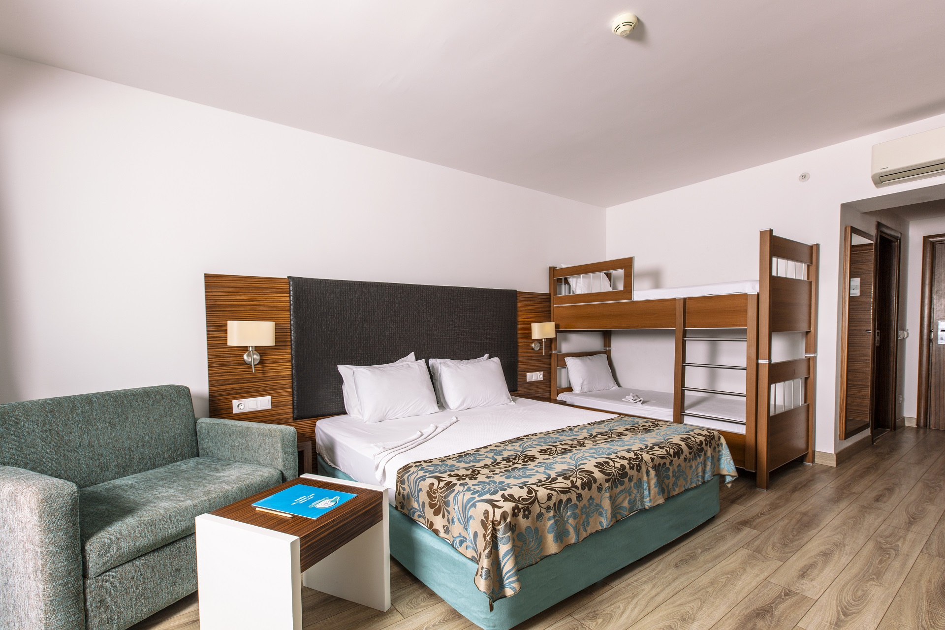 Palm Wings Beach Resort & Spa Kusadasi