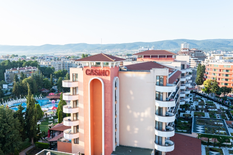 Hotel Hrizantema