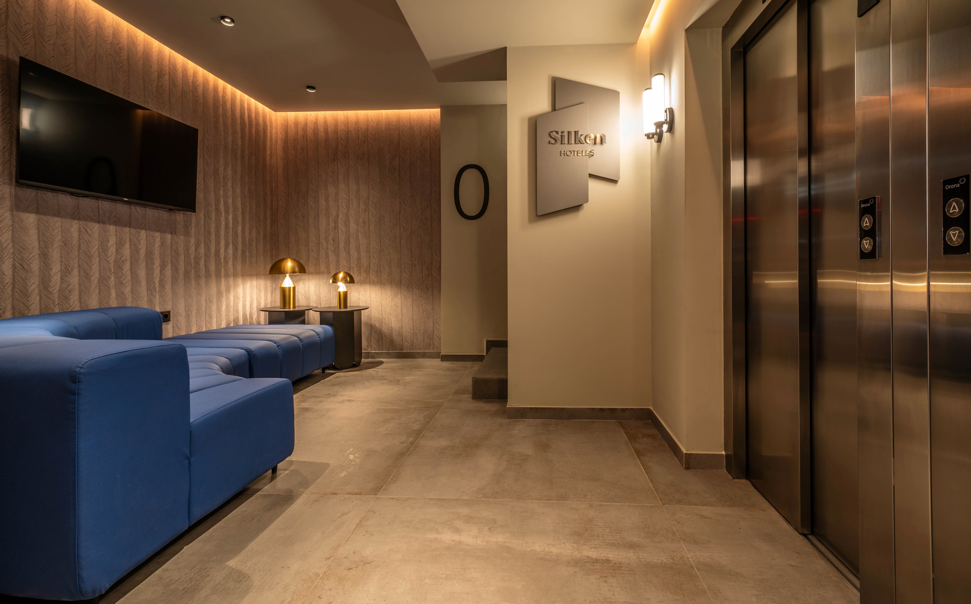 Silken Saaj Maar Adults Only