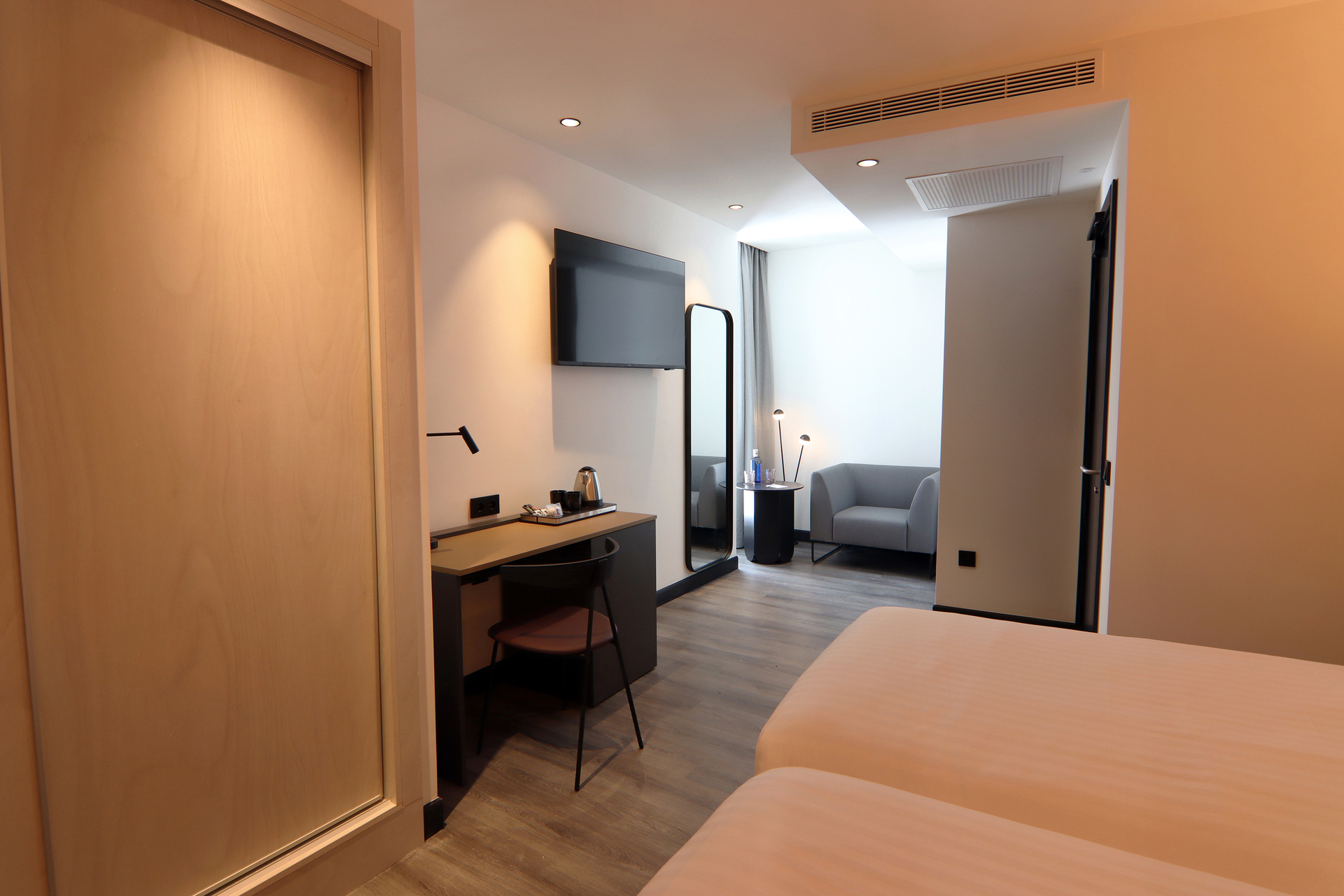 Silken Saaj Maar Adults Only