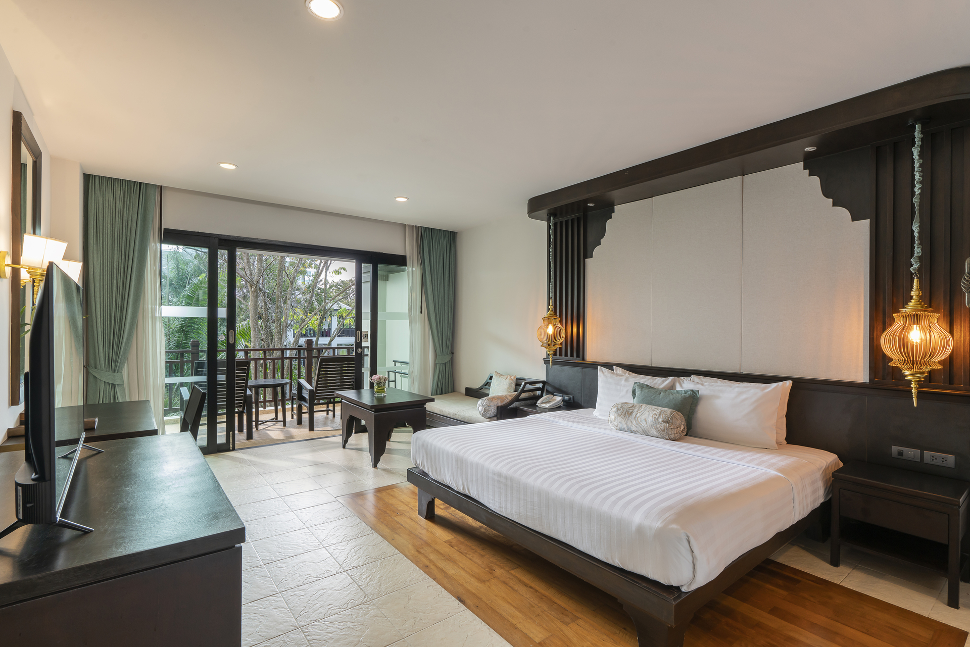 Ravindra Beach Resort  Spa