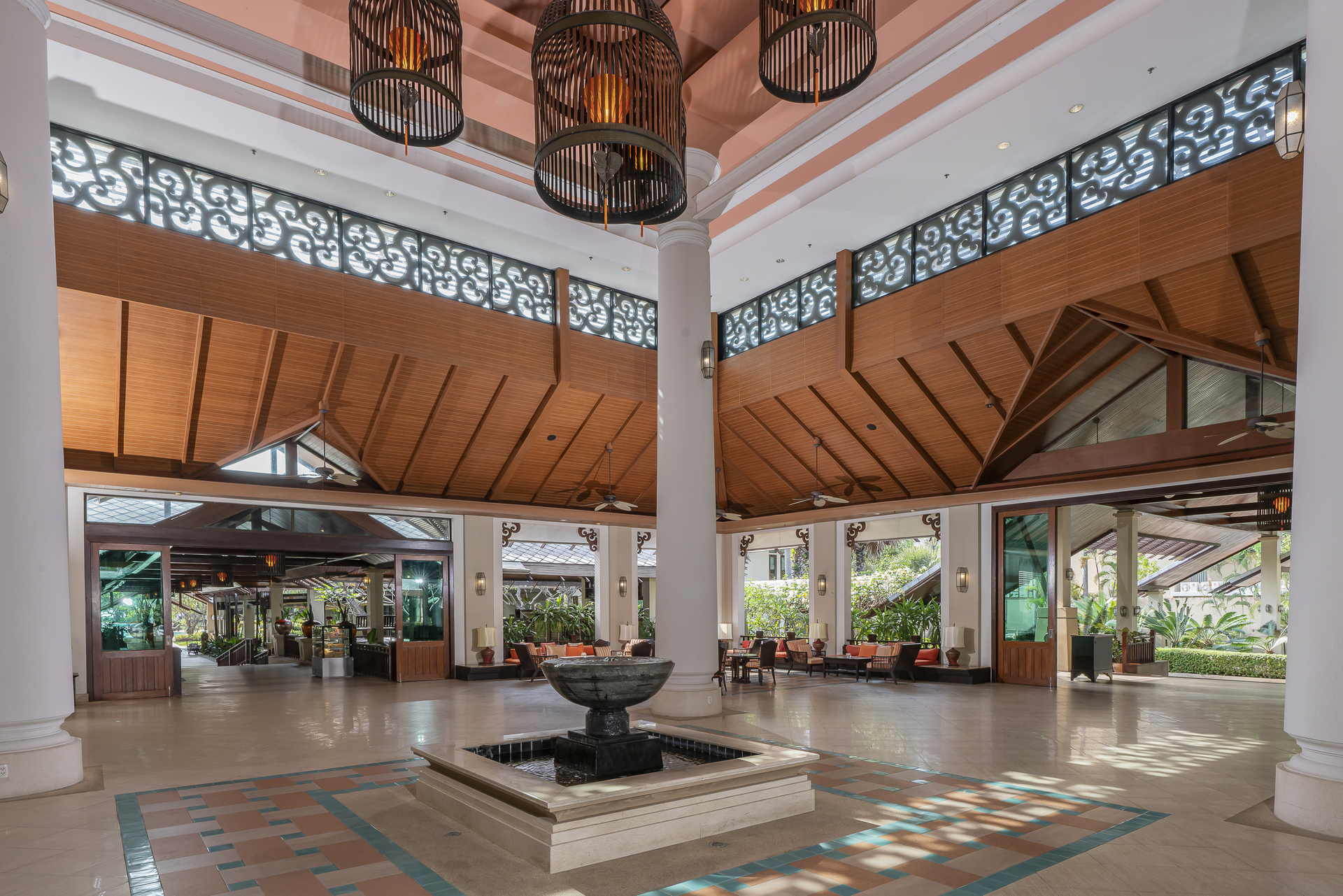 Ravindra Beach Resort  Spa