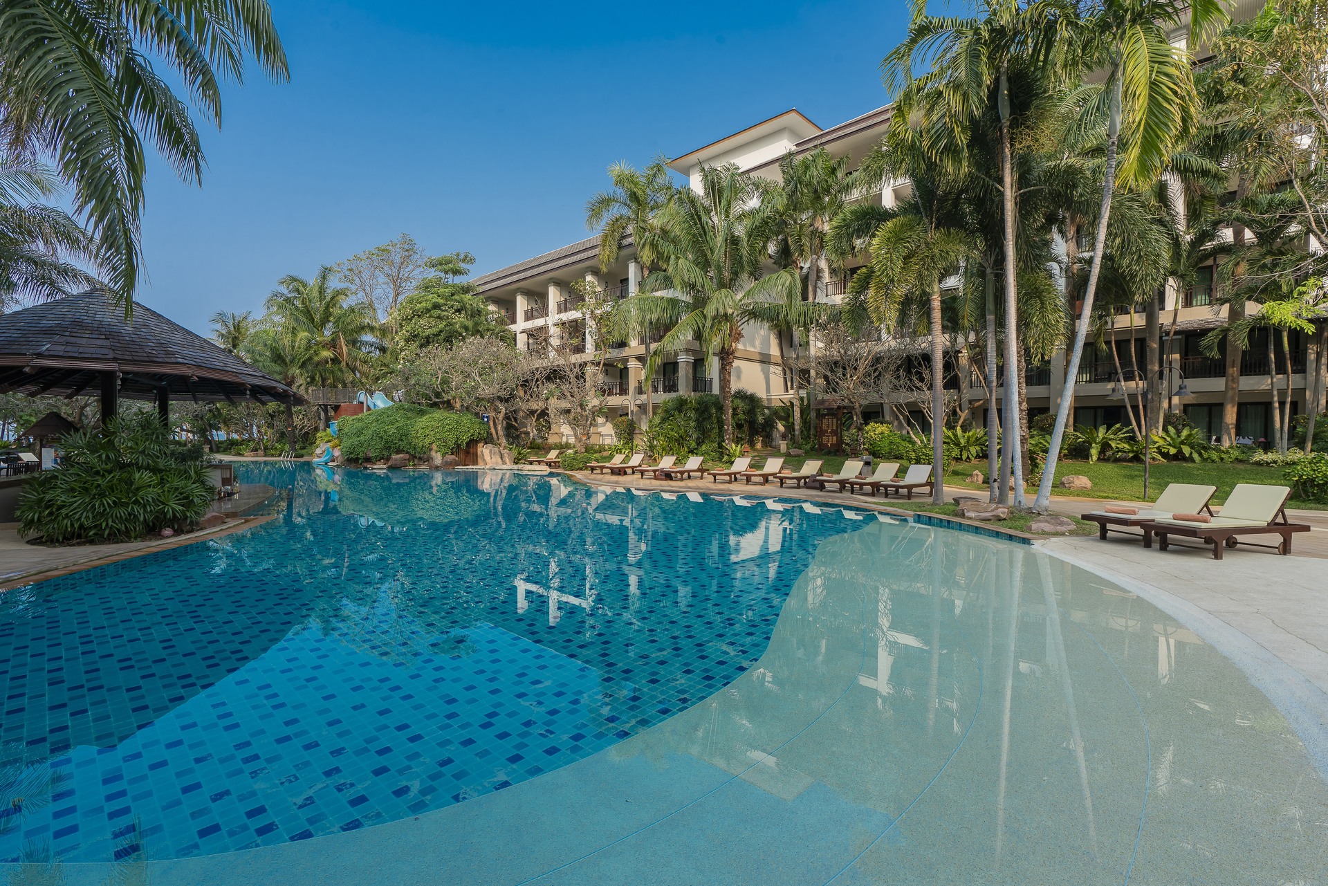 Ravindra Beach Resort  Spa