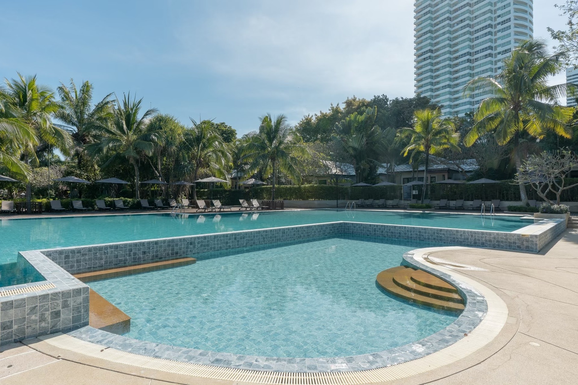 Ravindra Beach Resort  Spa