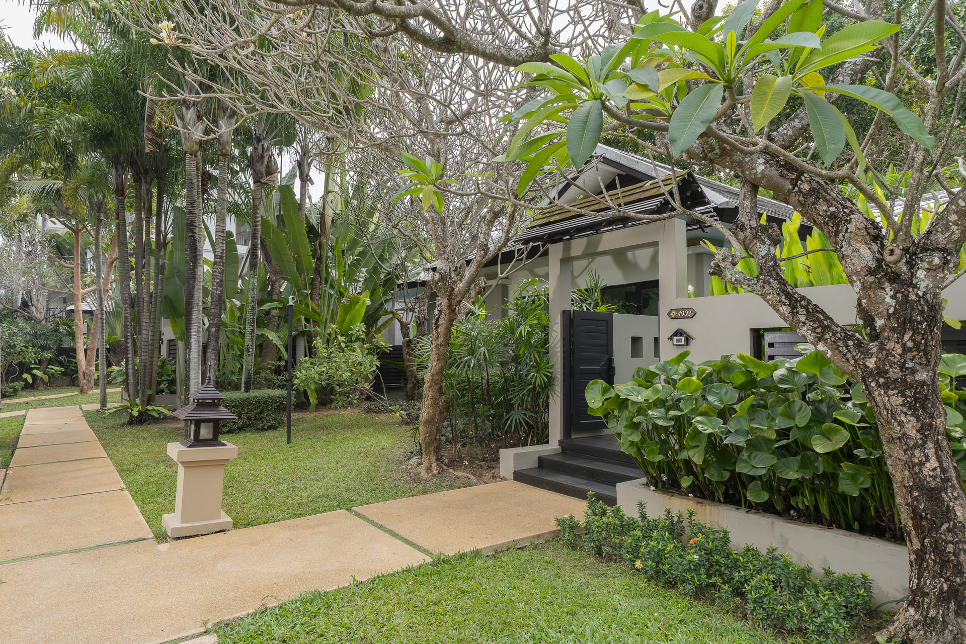 Ravindra Beach Resort  Spa