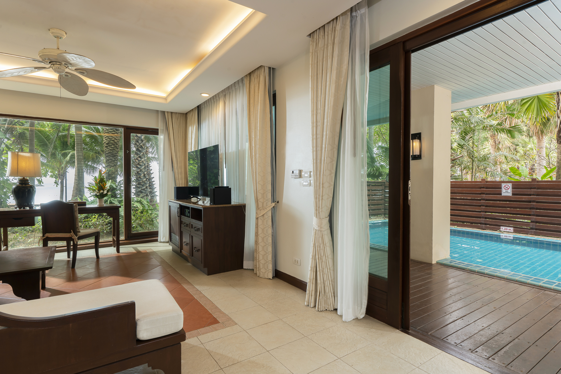 Ravindra Beach Resort  Spa