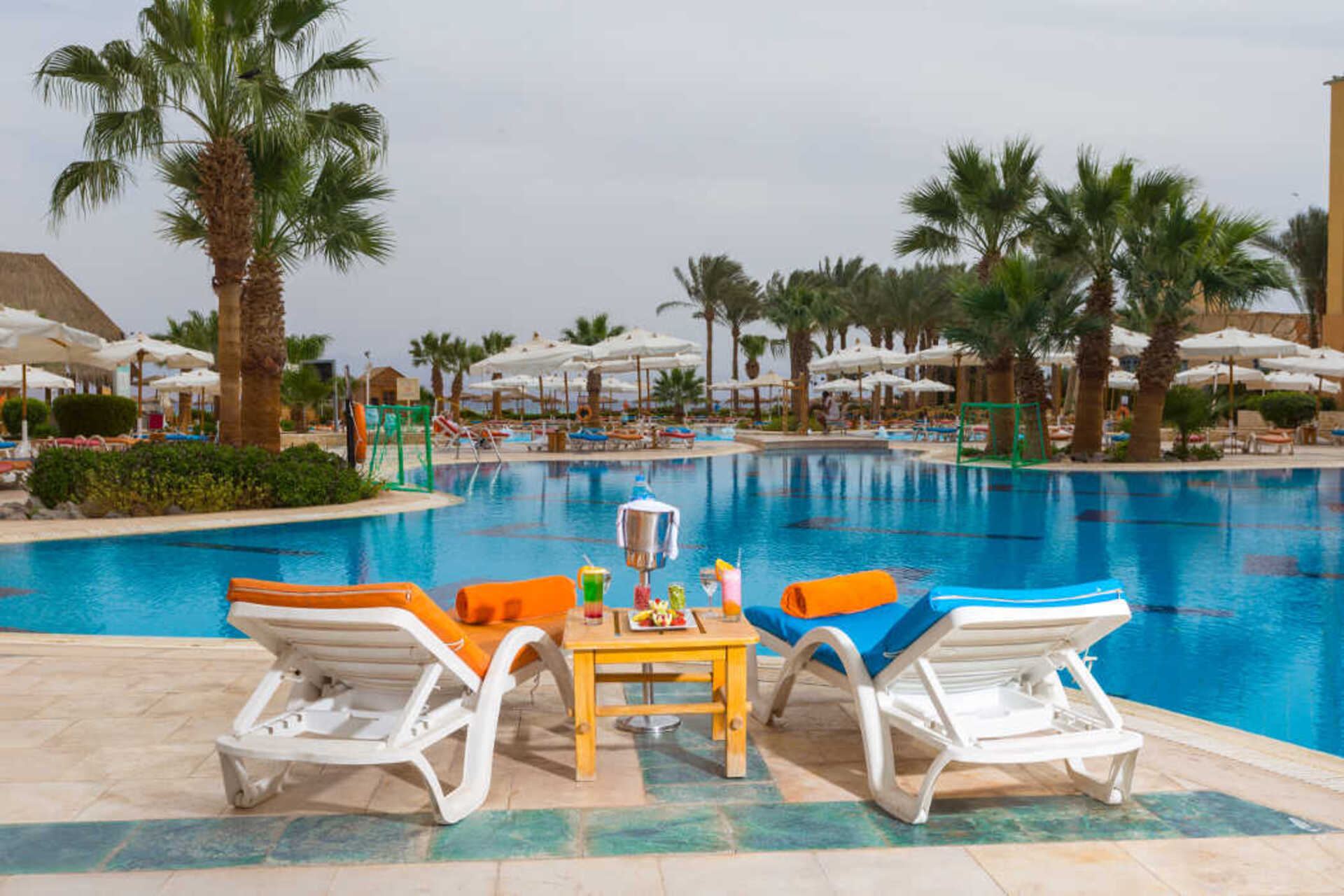 Strand Beach Resort - Alojamientos en TABA