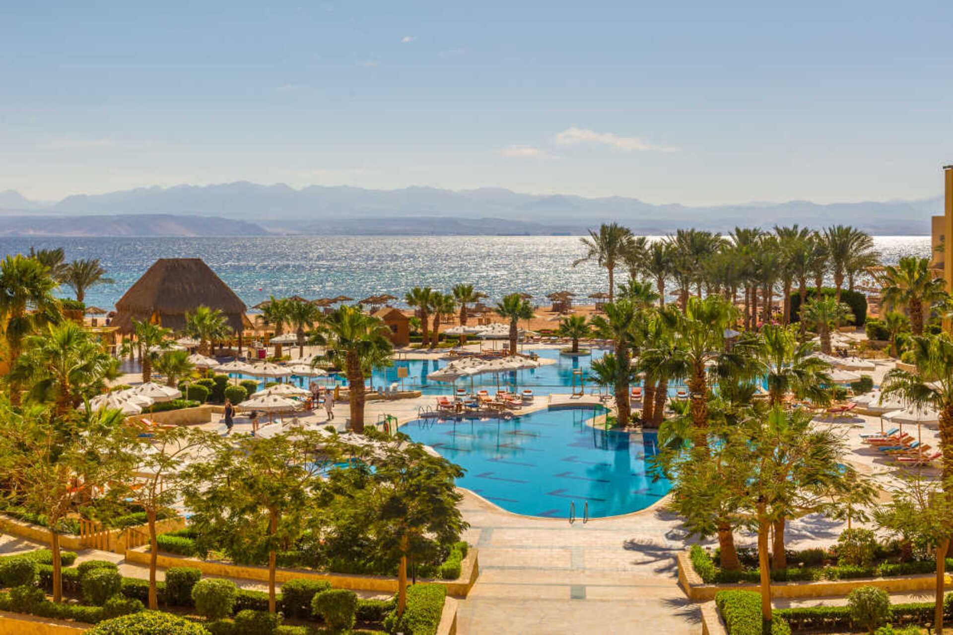 Strand Beach Resort - Alojamientos en TABA