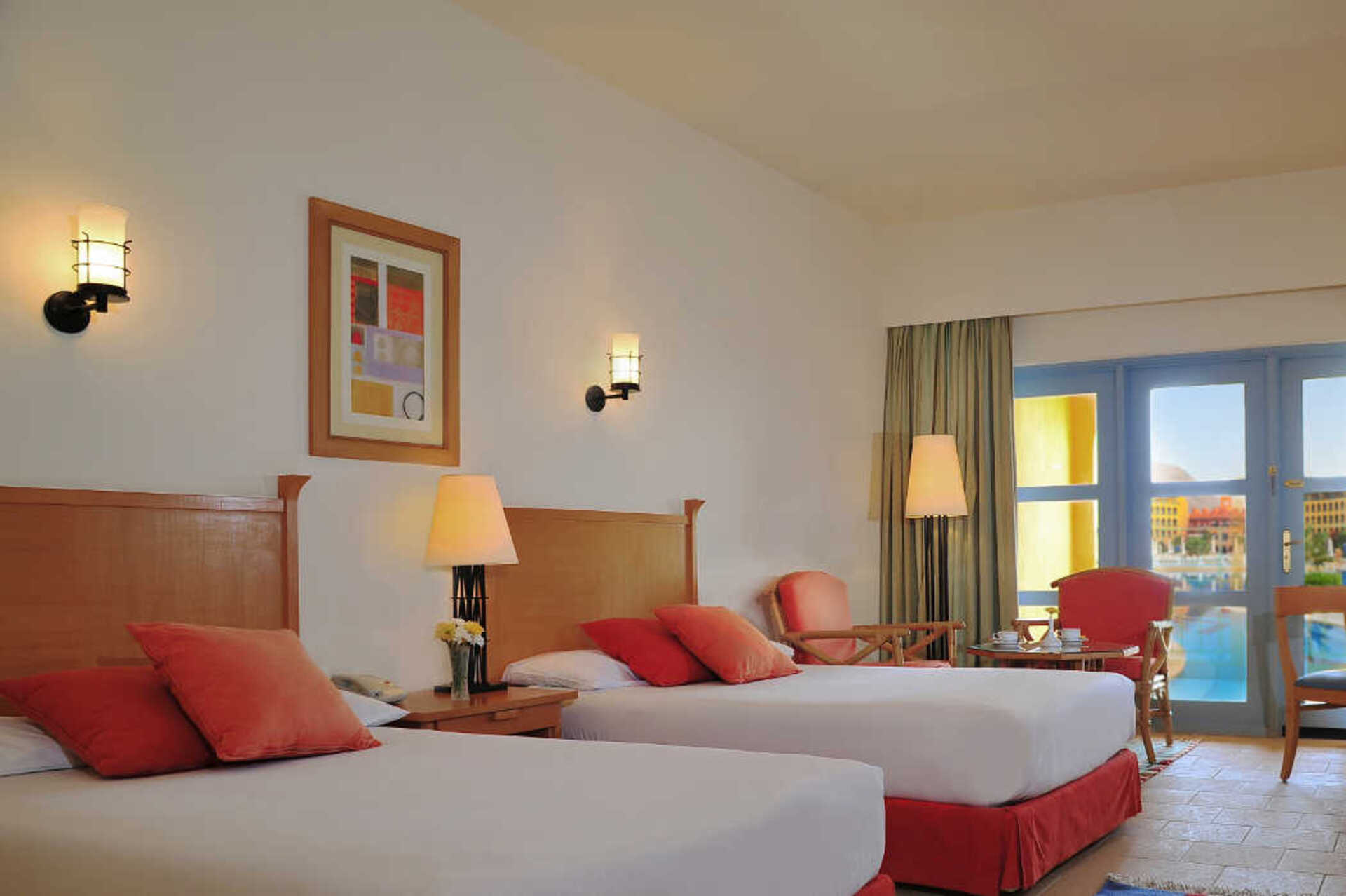 Strand Beach Resort - Alojamientos en TABA