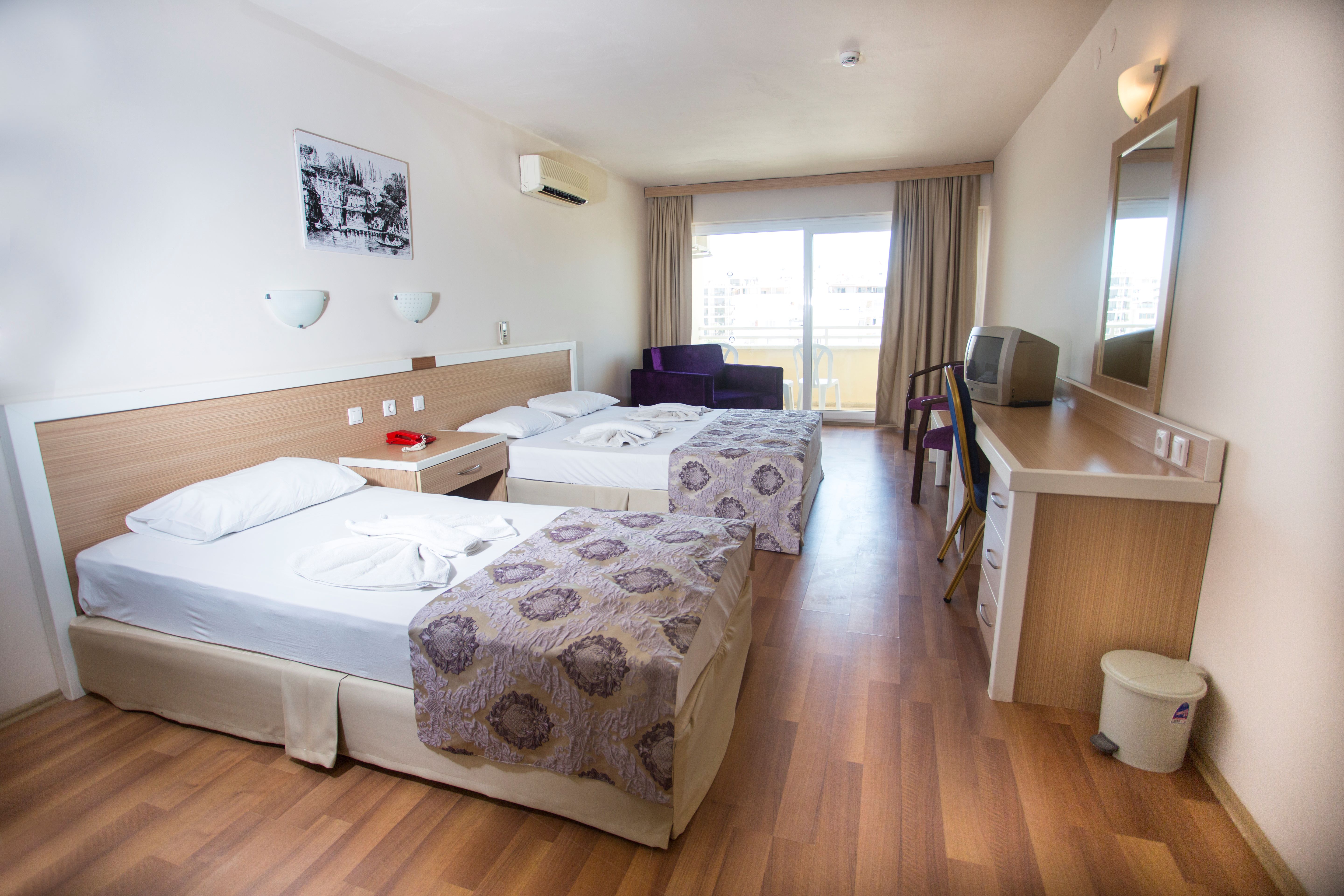 Tuntas Beach Hotel Altinkum