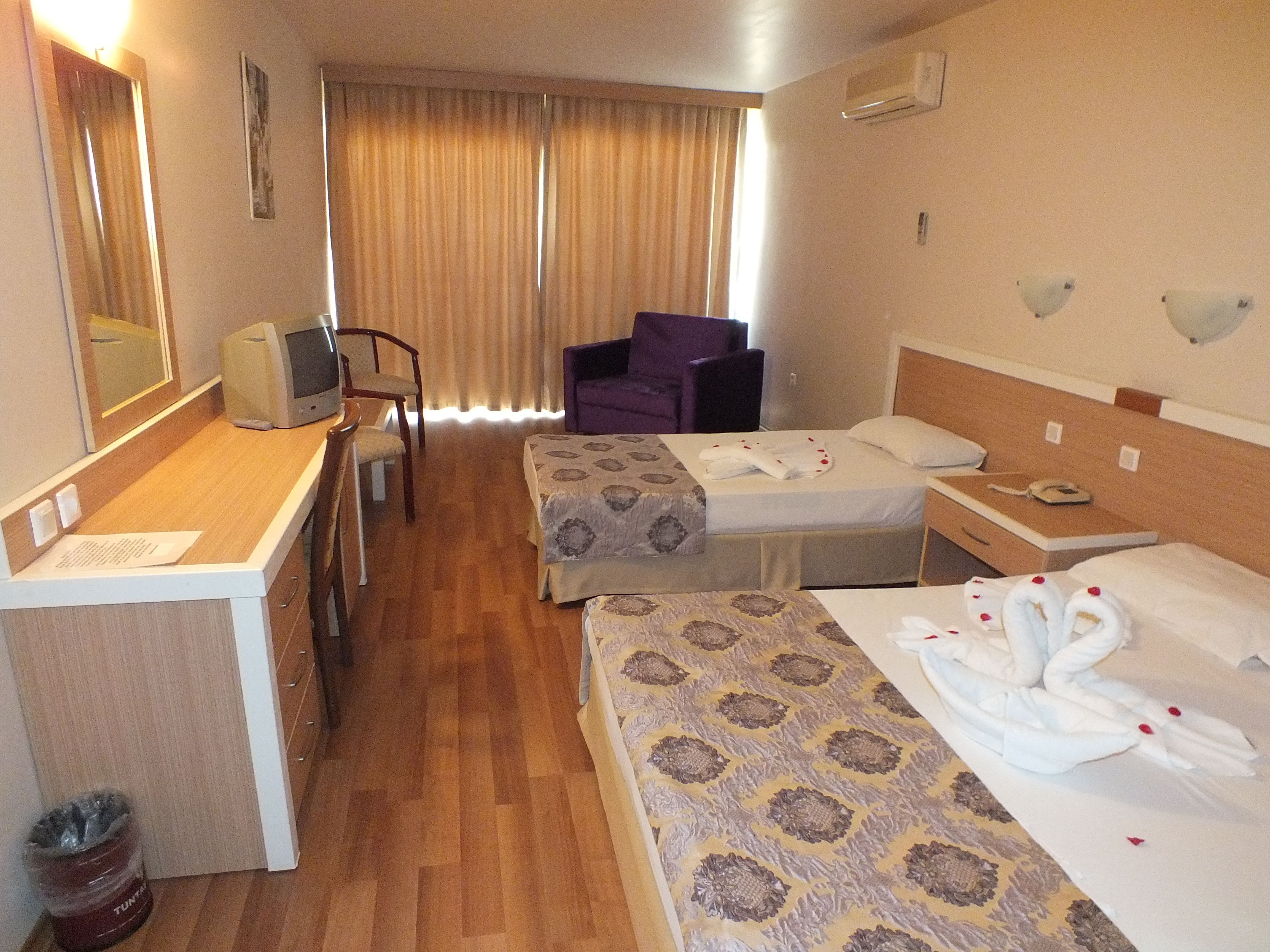 Tuntas Beach Hotel Altinkum