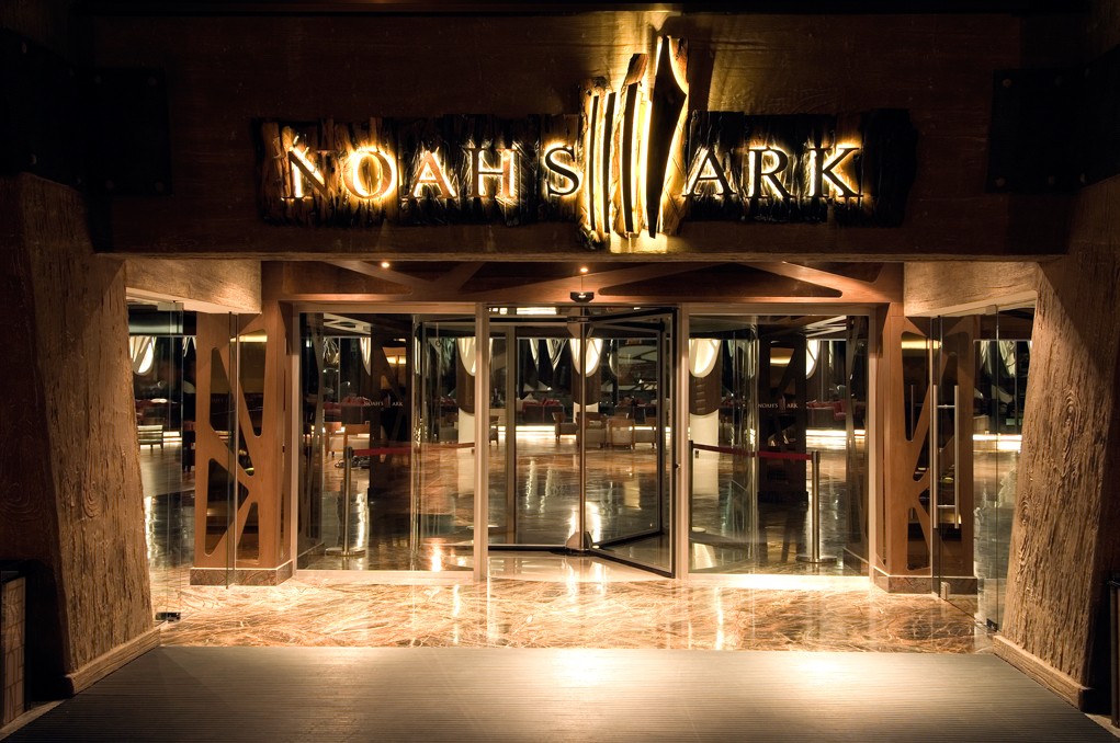 Noahs Ark Hotel Casino