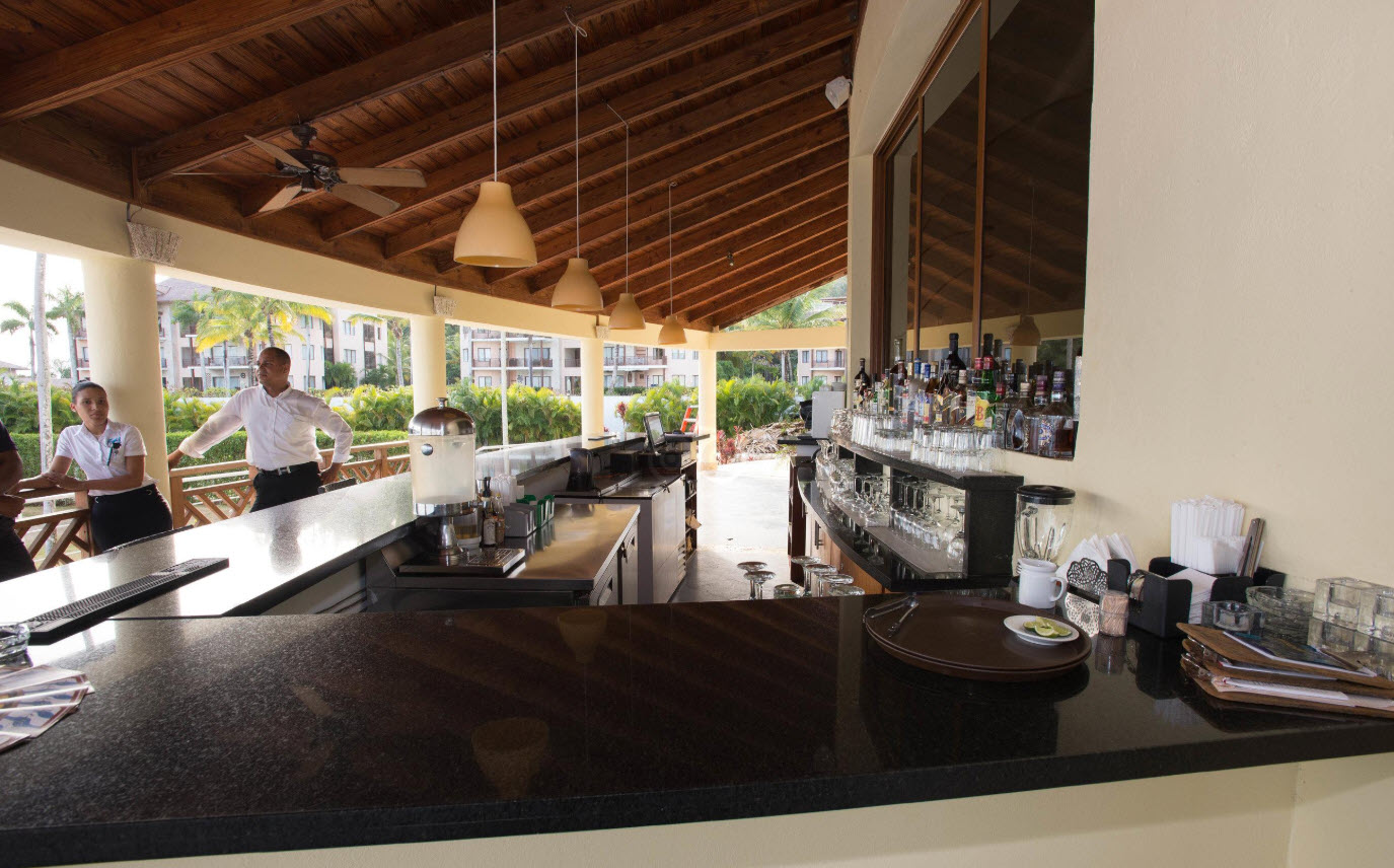 The Bannister, Hotel & Yacht Club