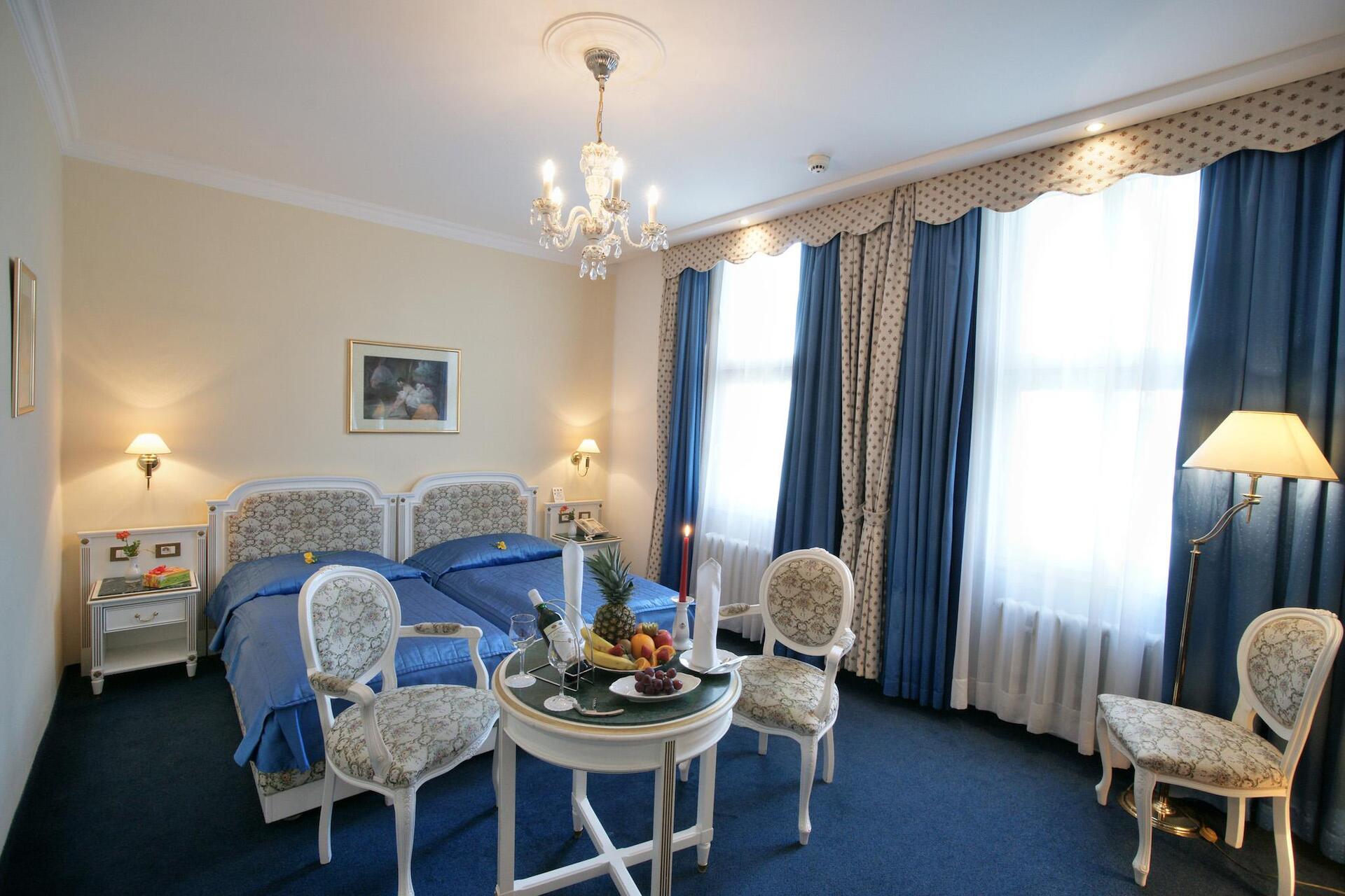 Ambassador - Zlatá Husa