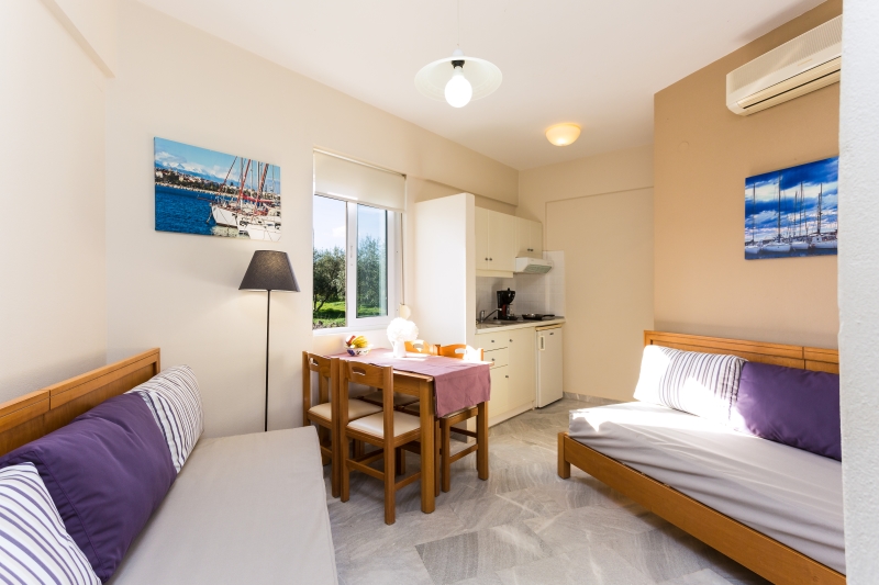 dal travel RADAMANTHYS HOTEL APARTMENTS