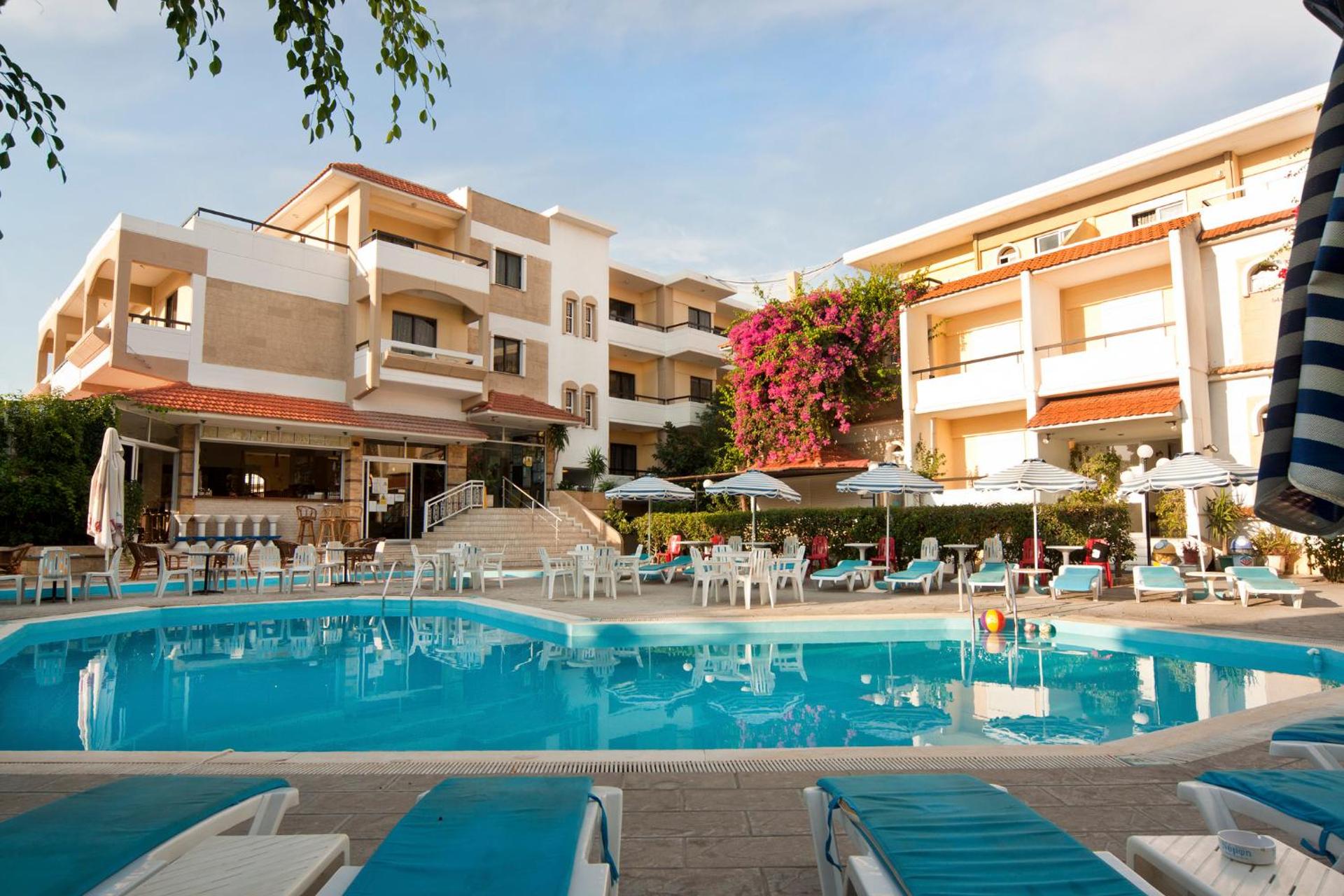 Kassandra Family Aparthotel