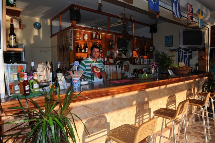 Chrysanthi Hotel - Studio  Apartments