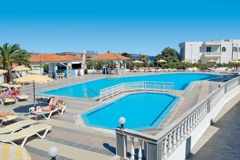 Kamari Bay Hotel