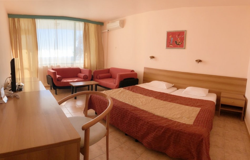 Beach Hotel "Arabela"