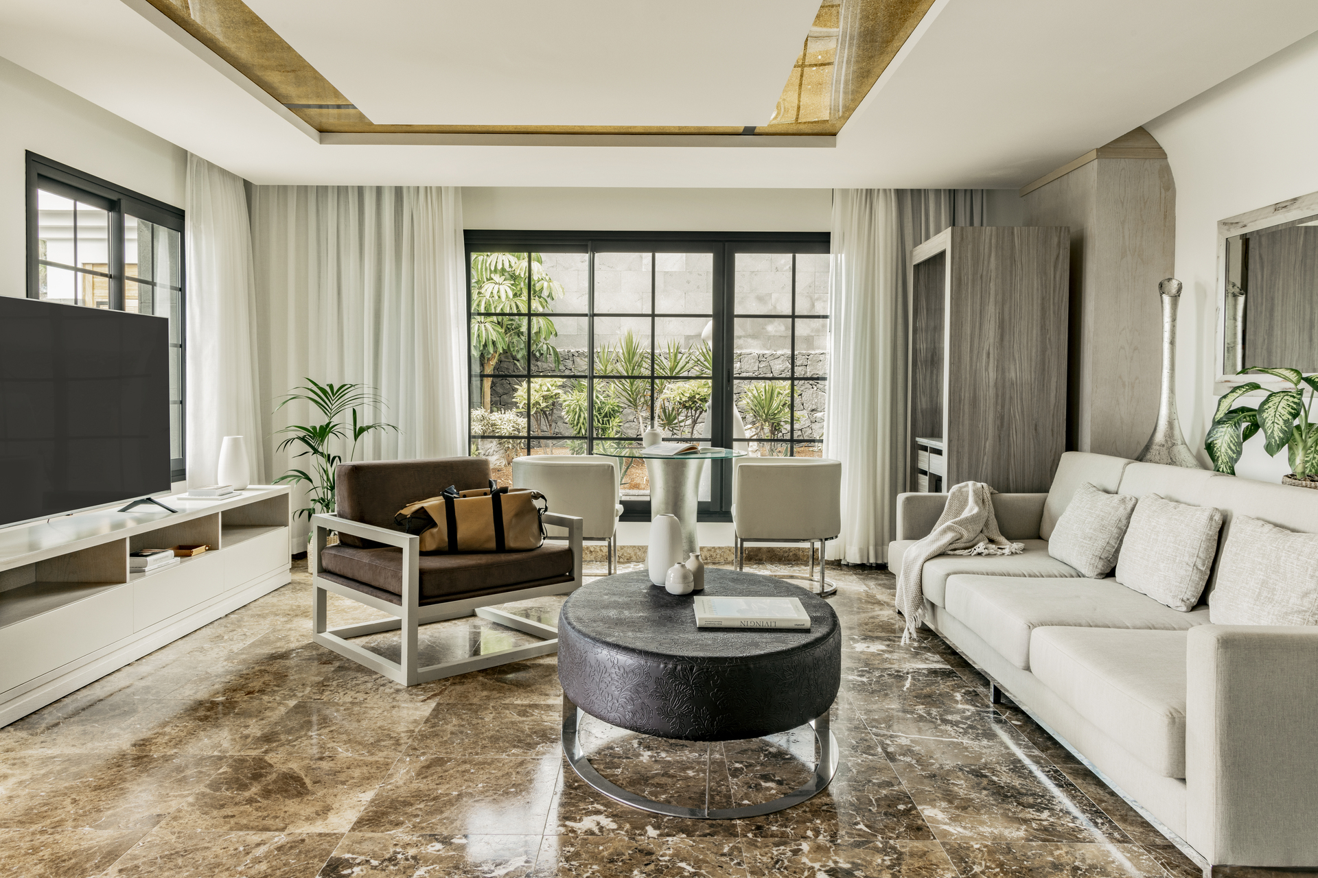 Red Level At Gran Meliá Palacio De Isora