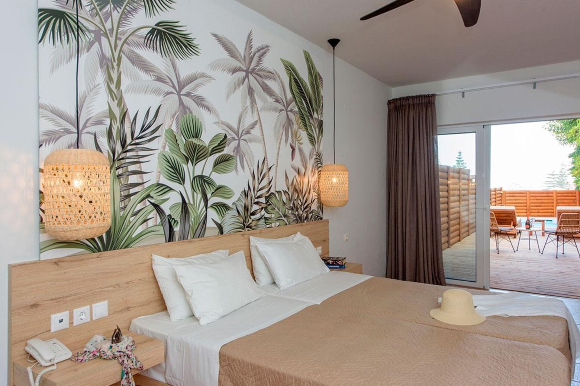 Hotel Theo