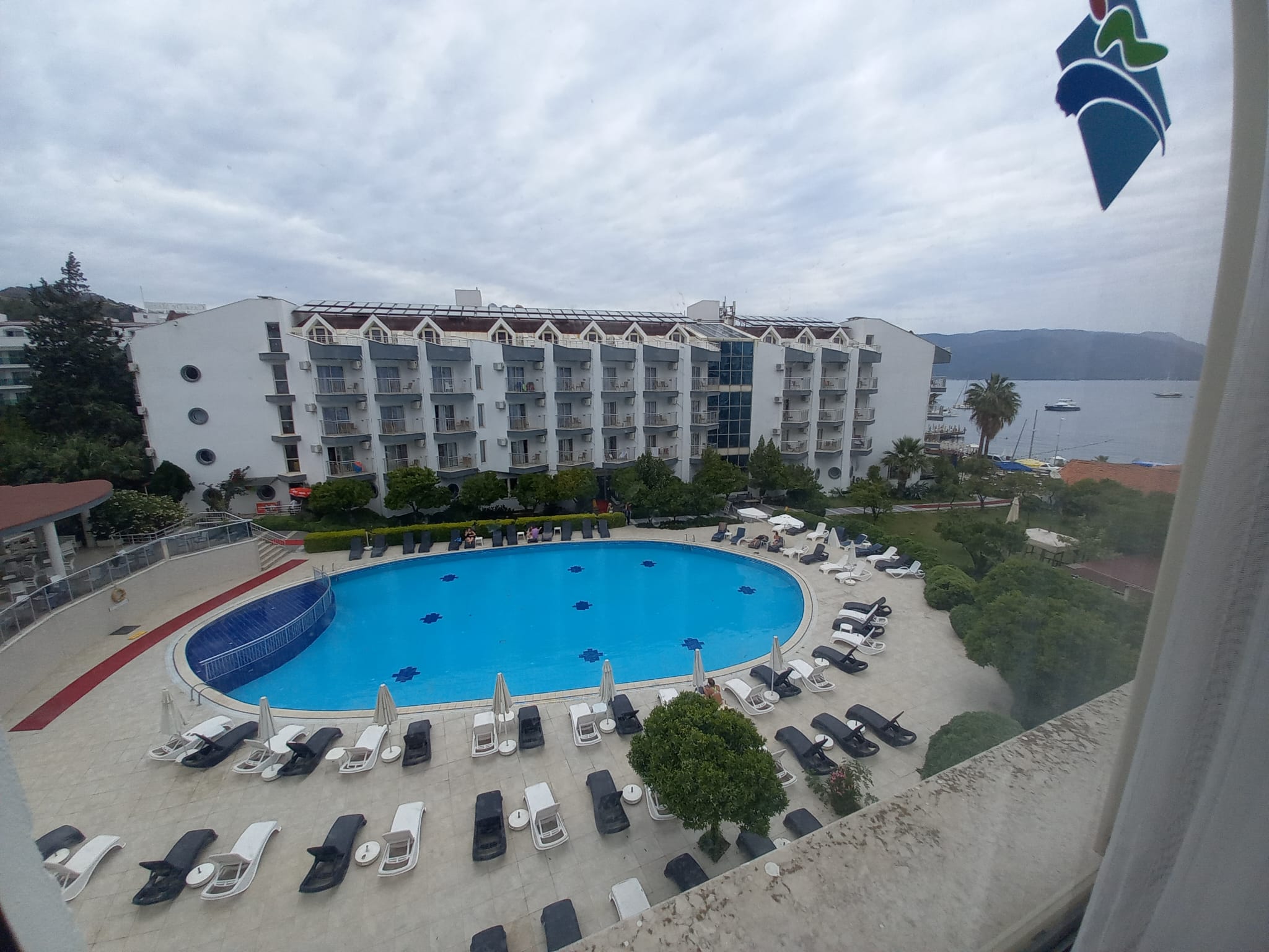 Caprice Beach Hotel instead of Luna Beach Deluxe Hotel