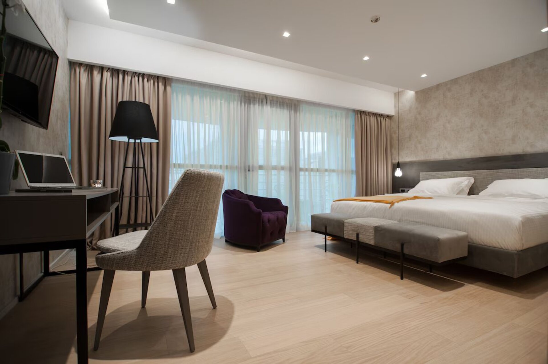 Athenaeum Grand Hotel