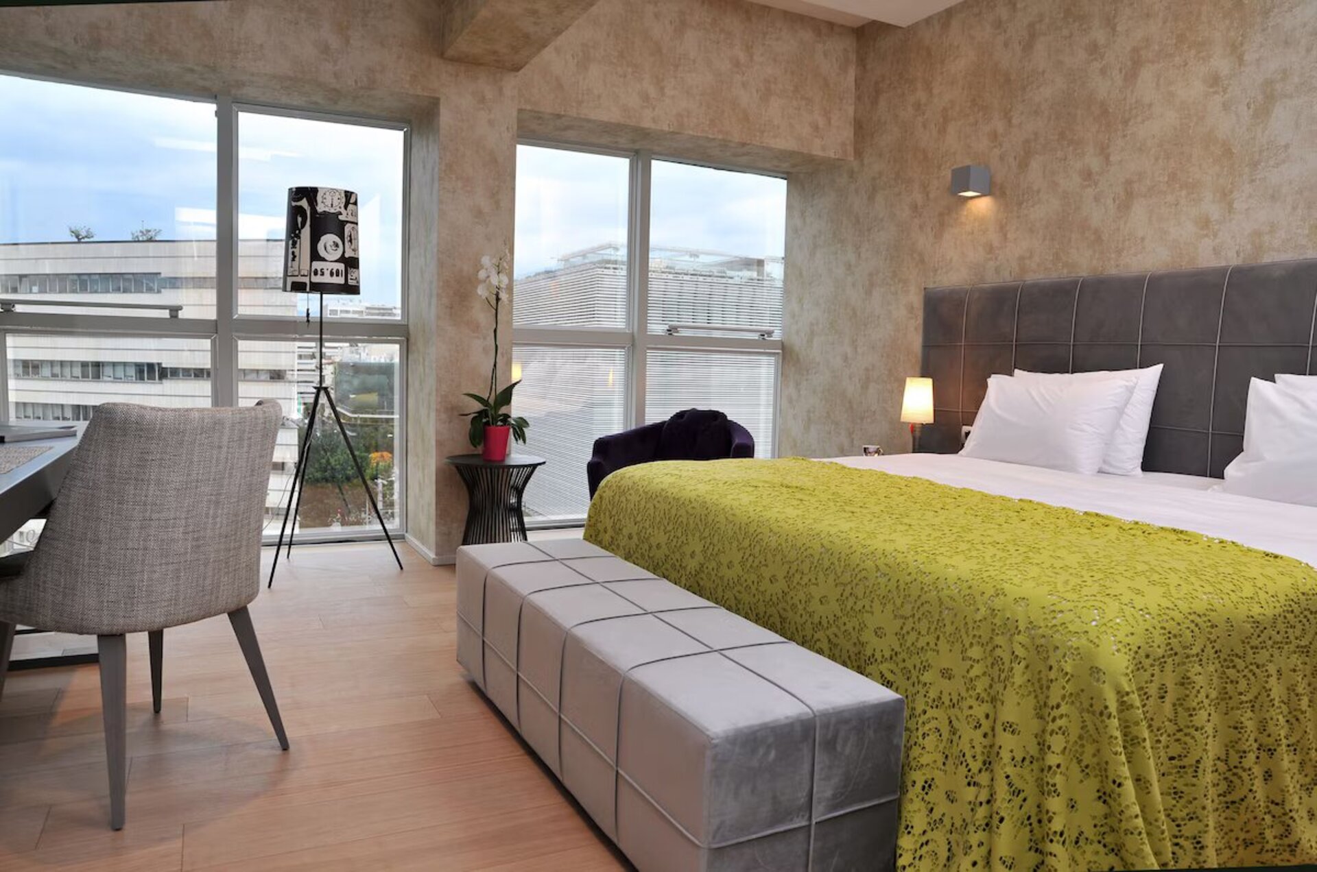 Athenaeum Grand Hotel