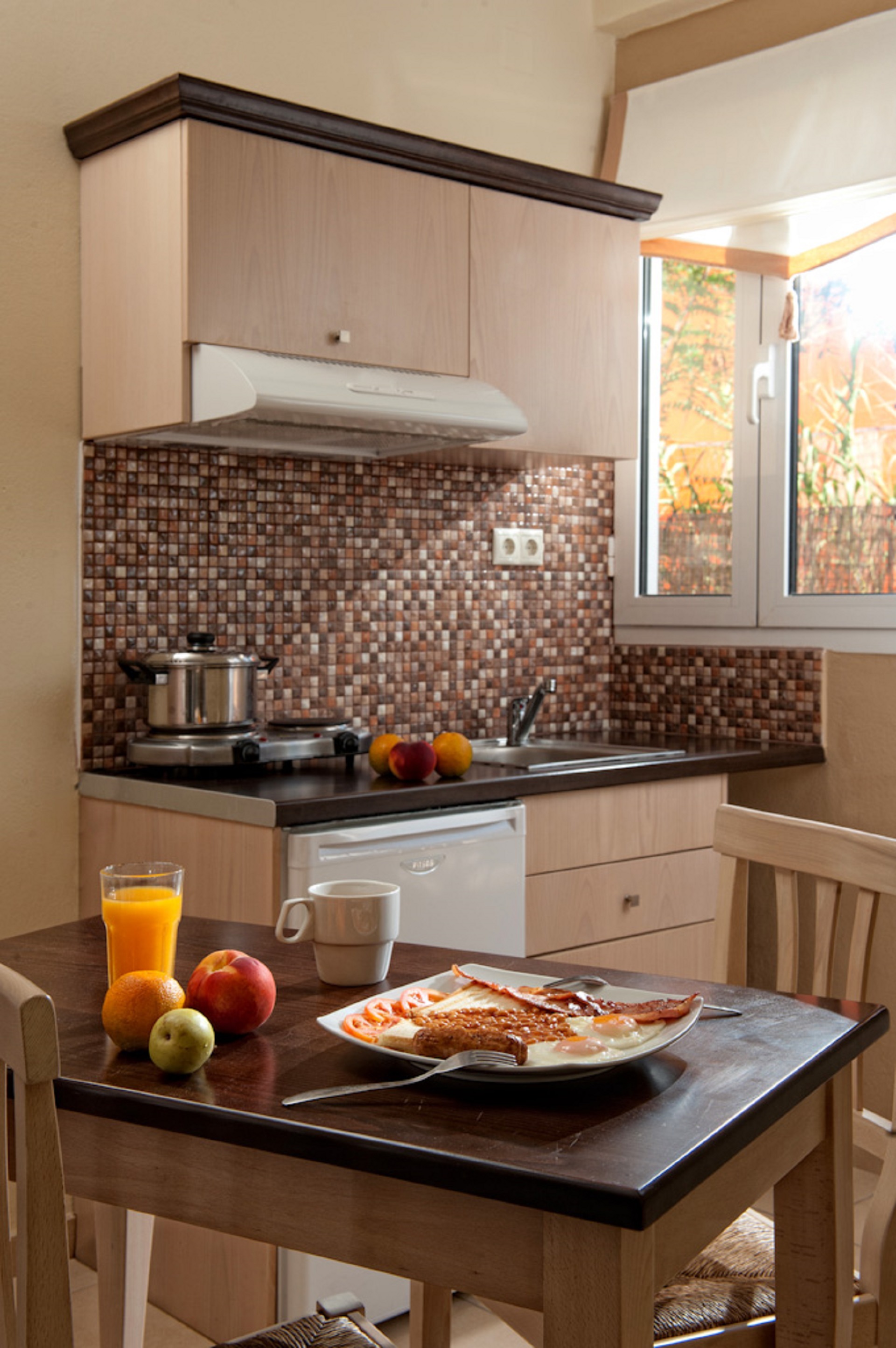 Kastro Beach Apartments