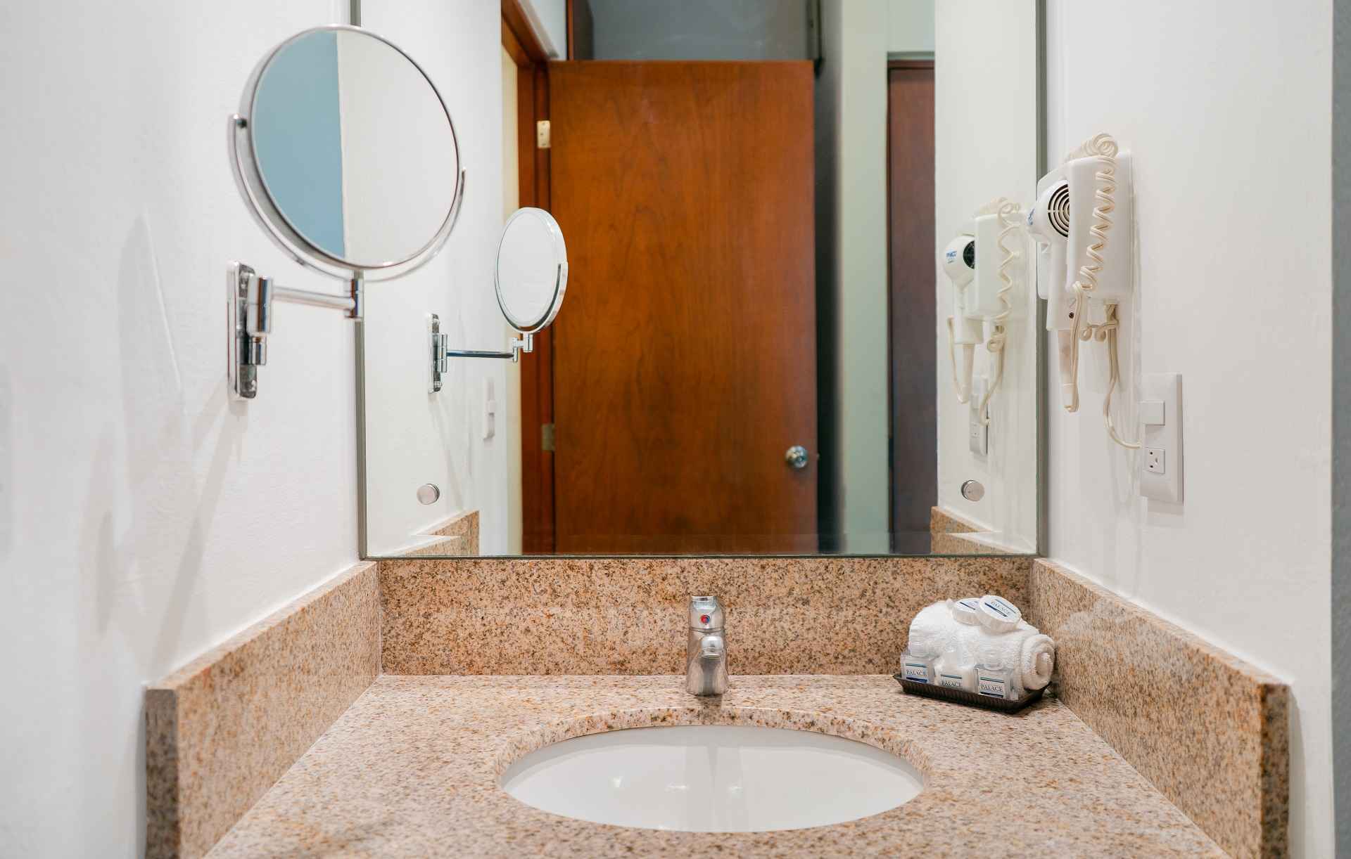 Oceano Palace Beach Hotel