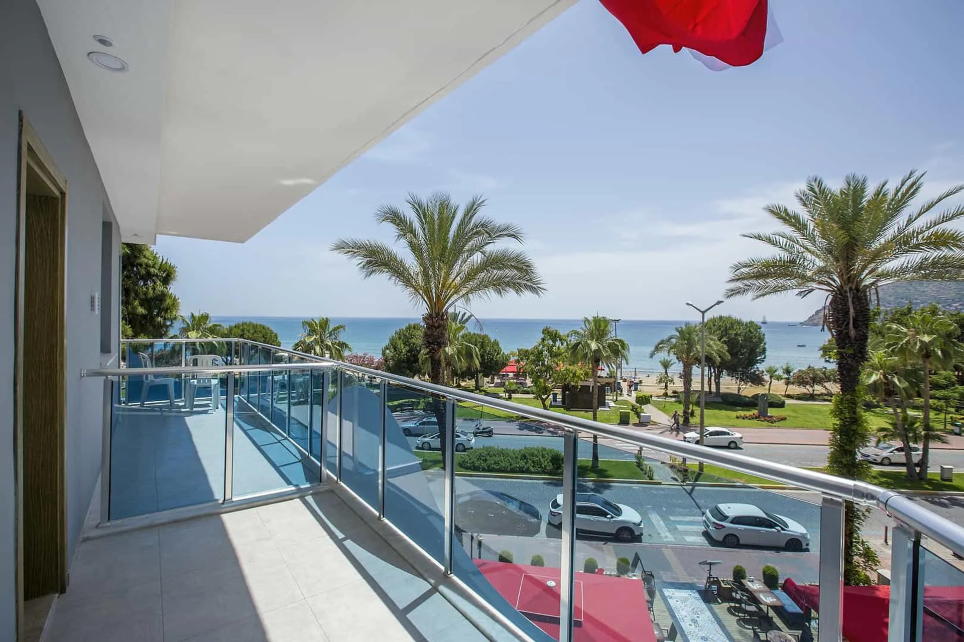 Arsi Enfi City Beach