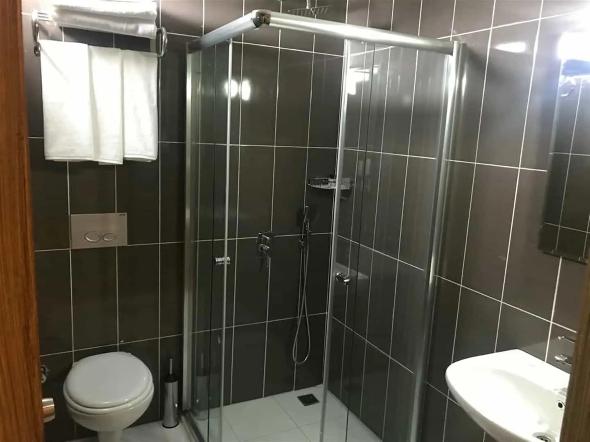 Arsi Enfi City Beach