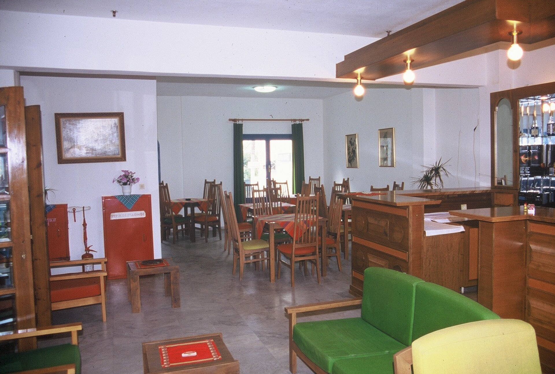 dal travel Friday Hotel