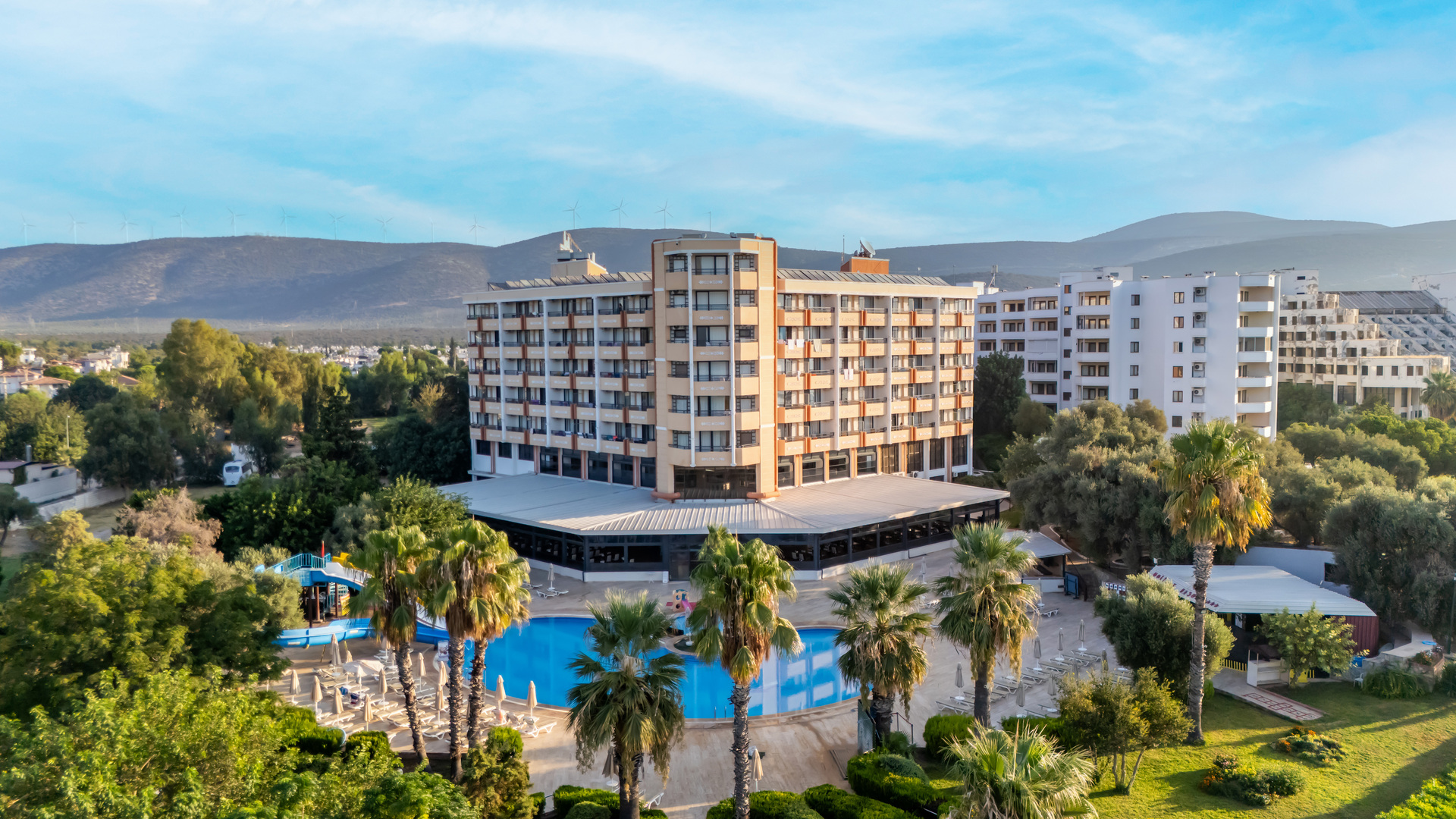 The Holiday Resort Hotel