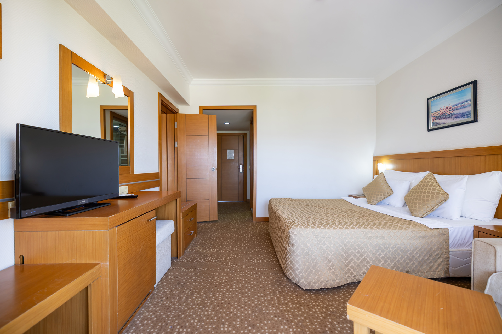 The Holiday Resort Hotel