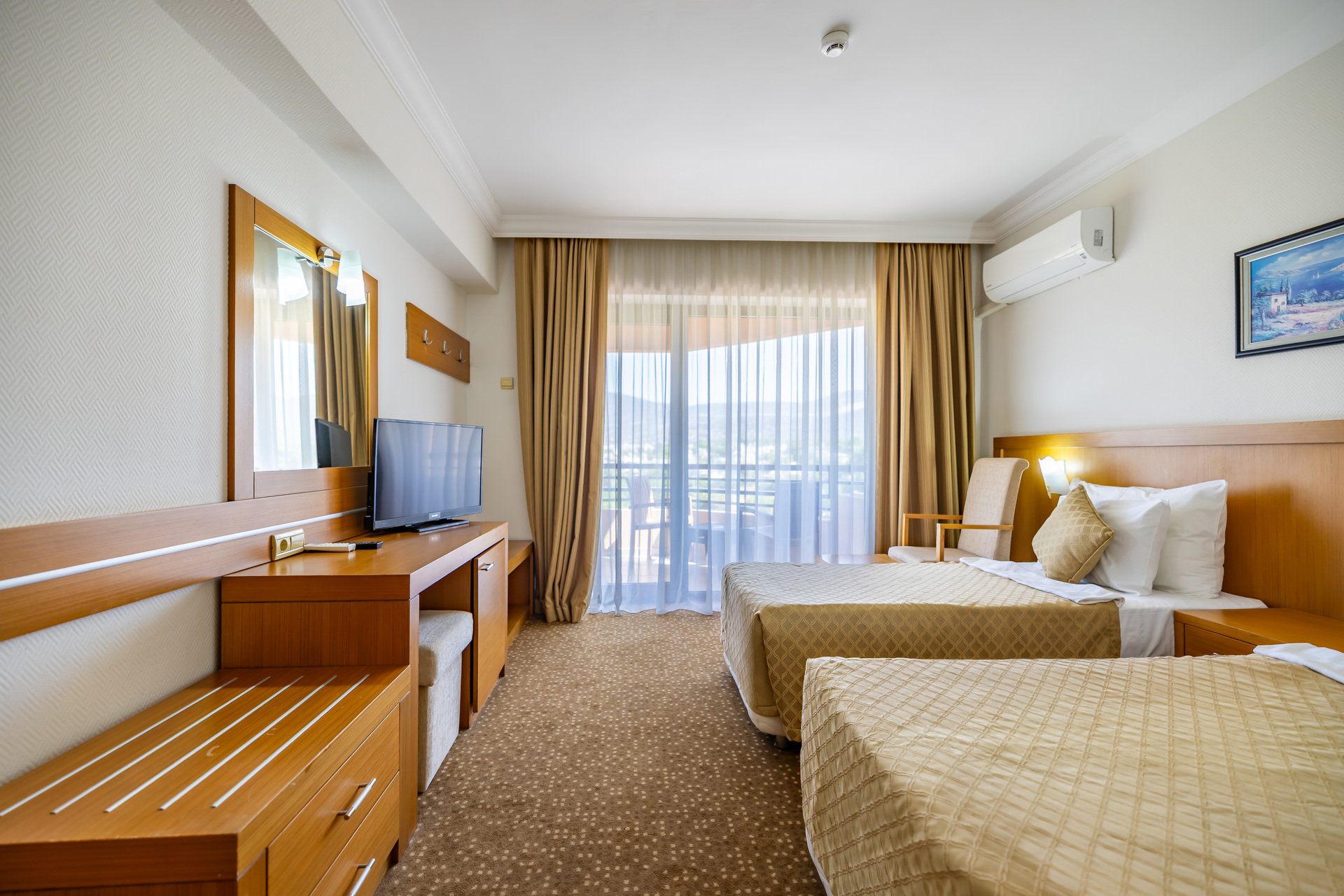 The Holiday Resort Hotel