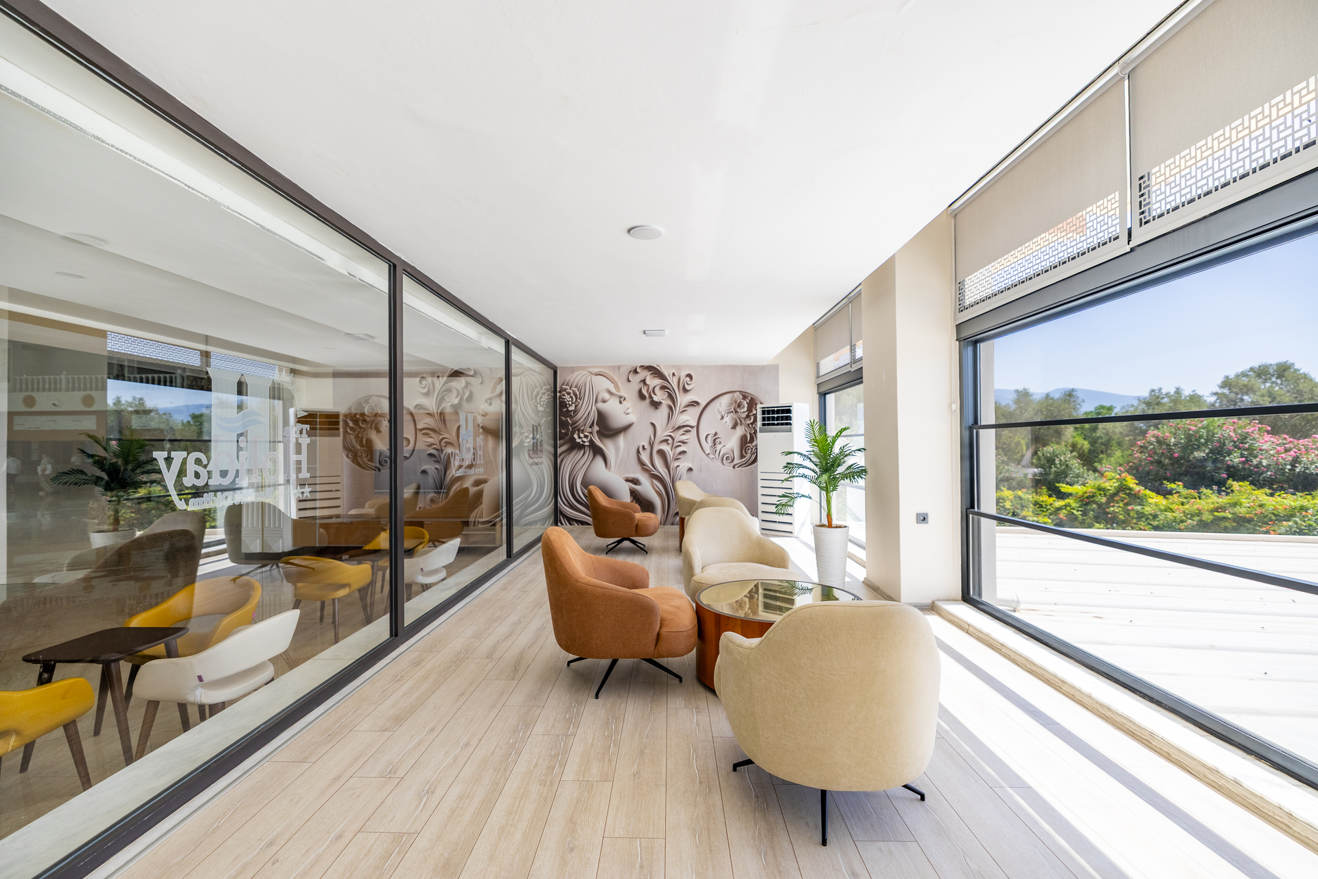 The Holiday Resort Hotel