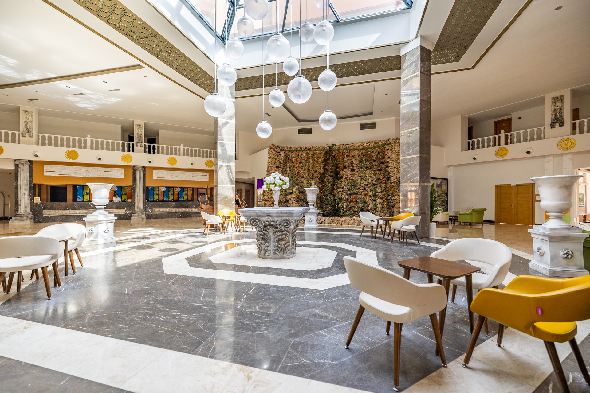 The Holiday Resort Hotel