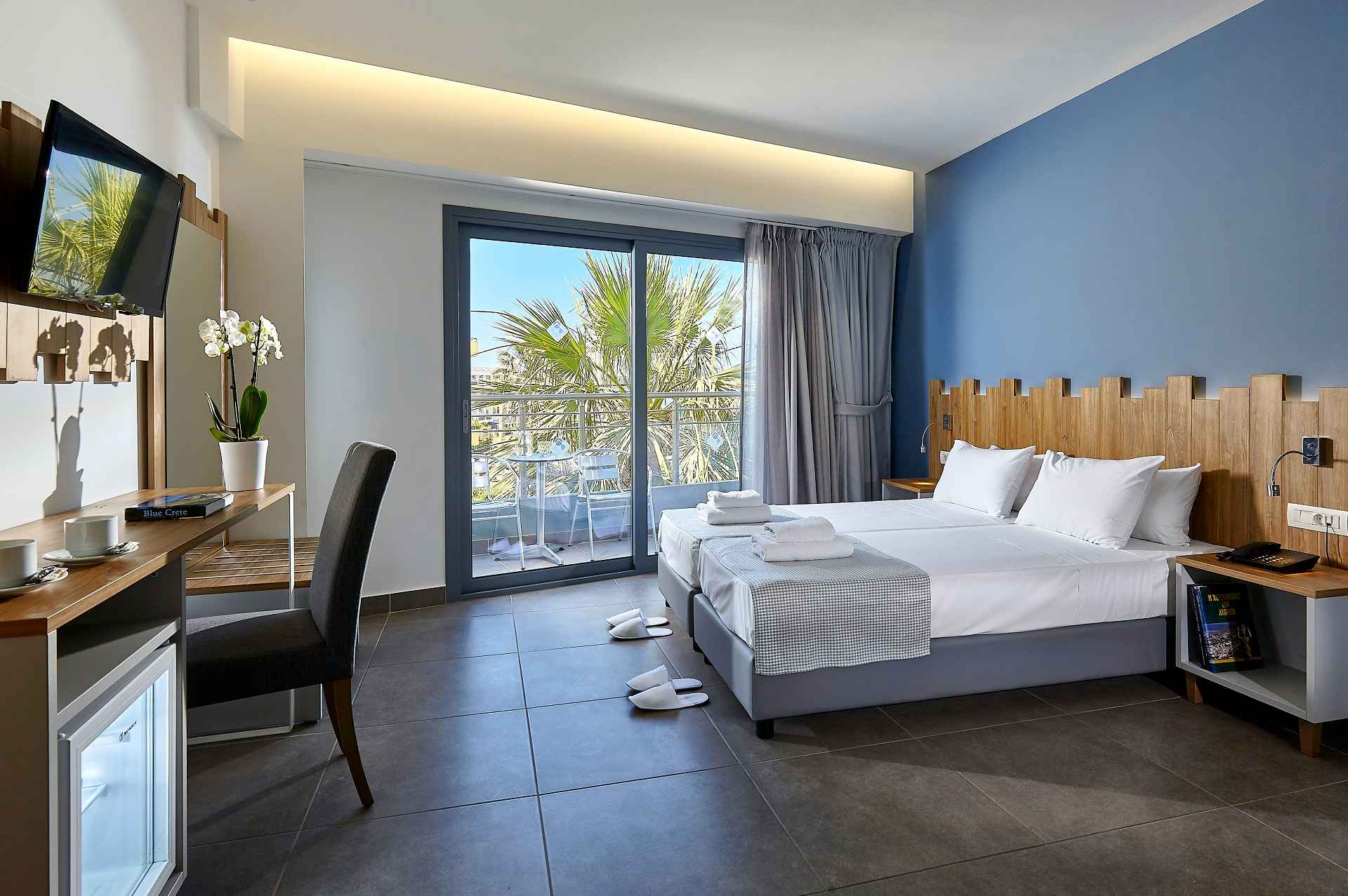 Pollis Hotel