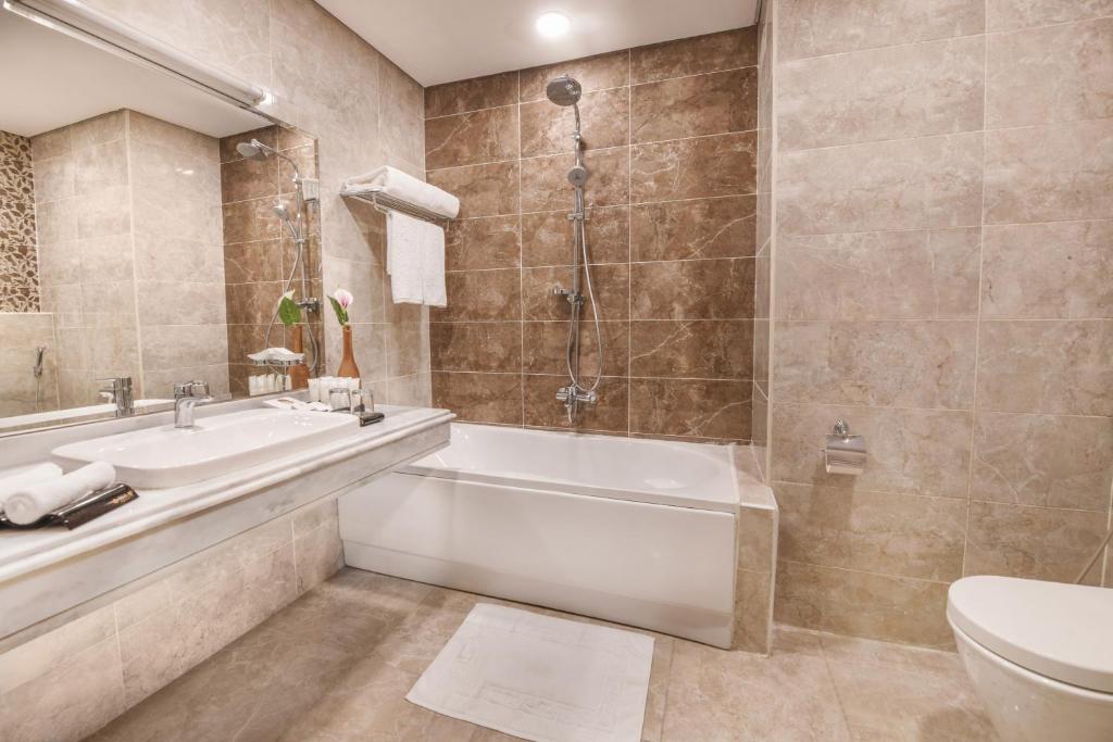 Tolip Gardens Hotel