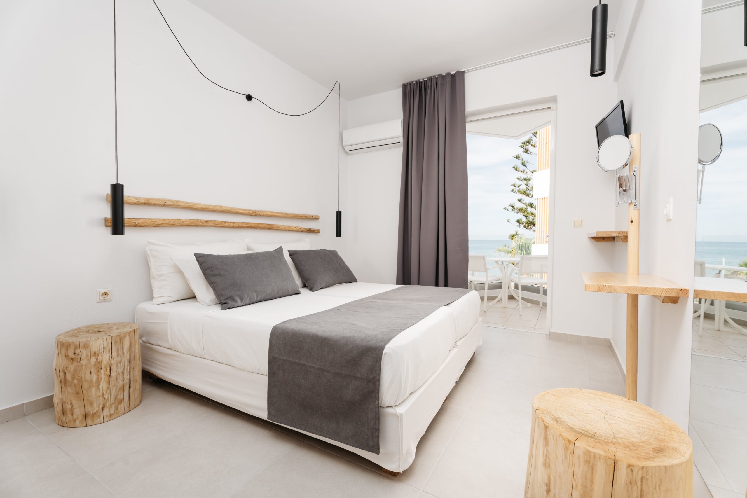 dal travel Petradi Beach Lounge Hotel