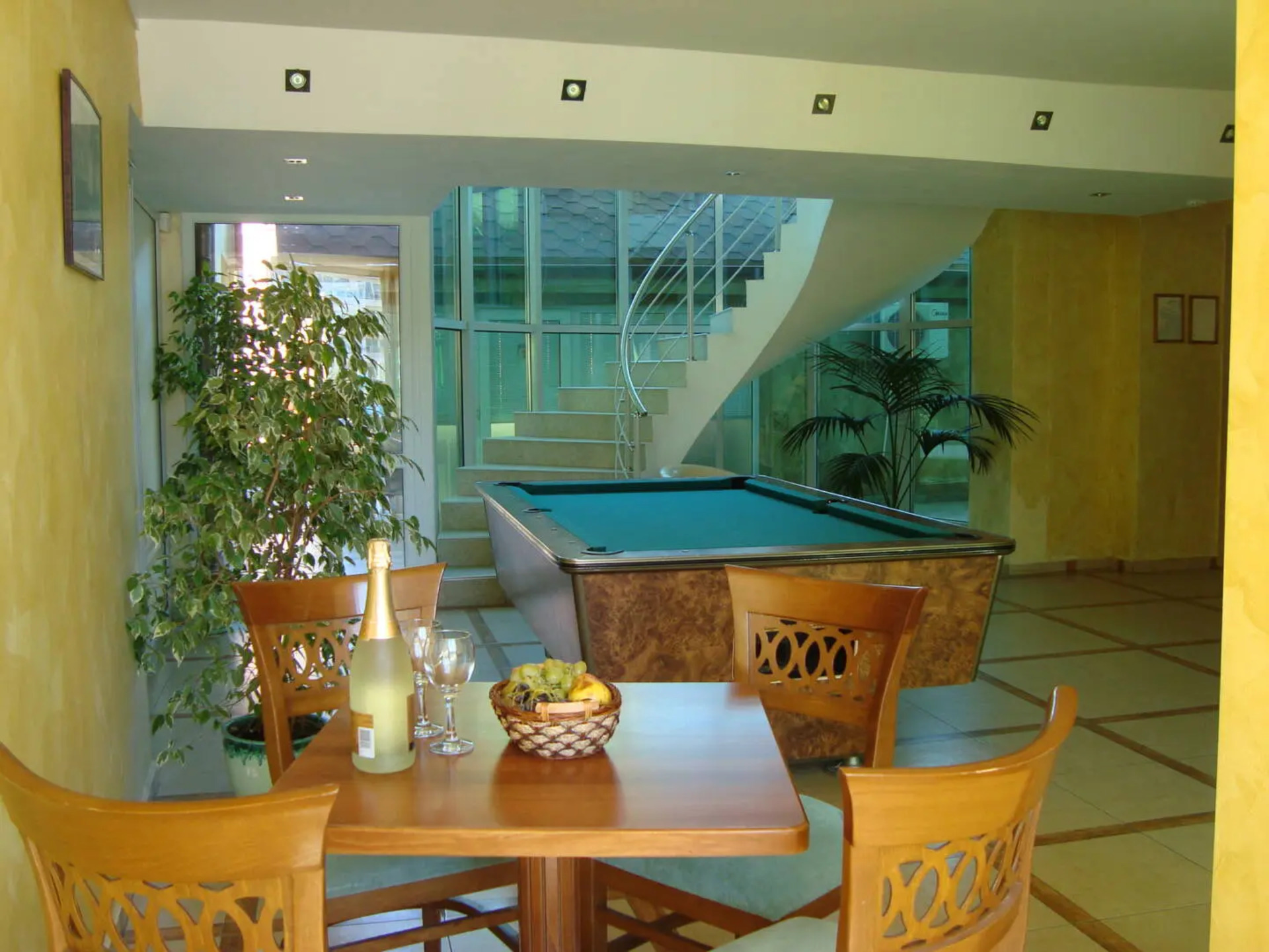 Apart Hotel Vechna R