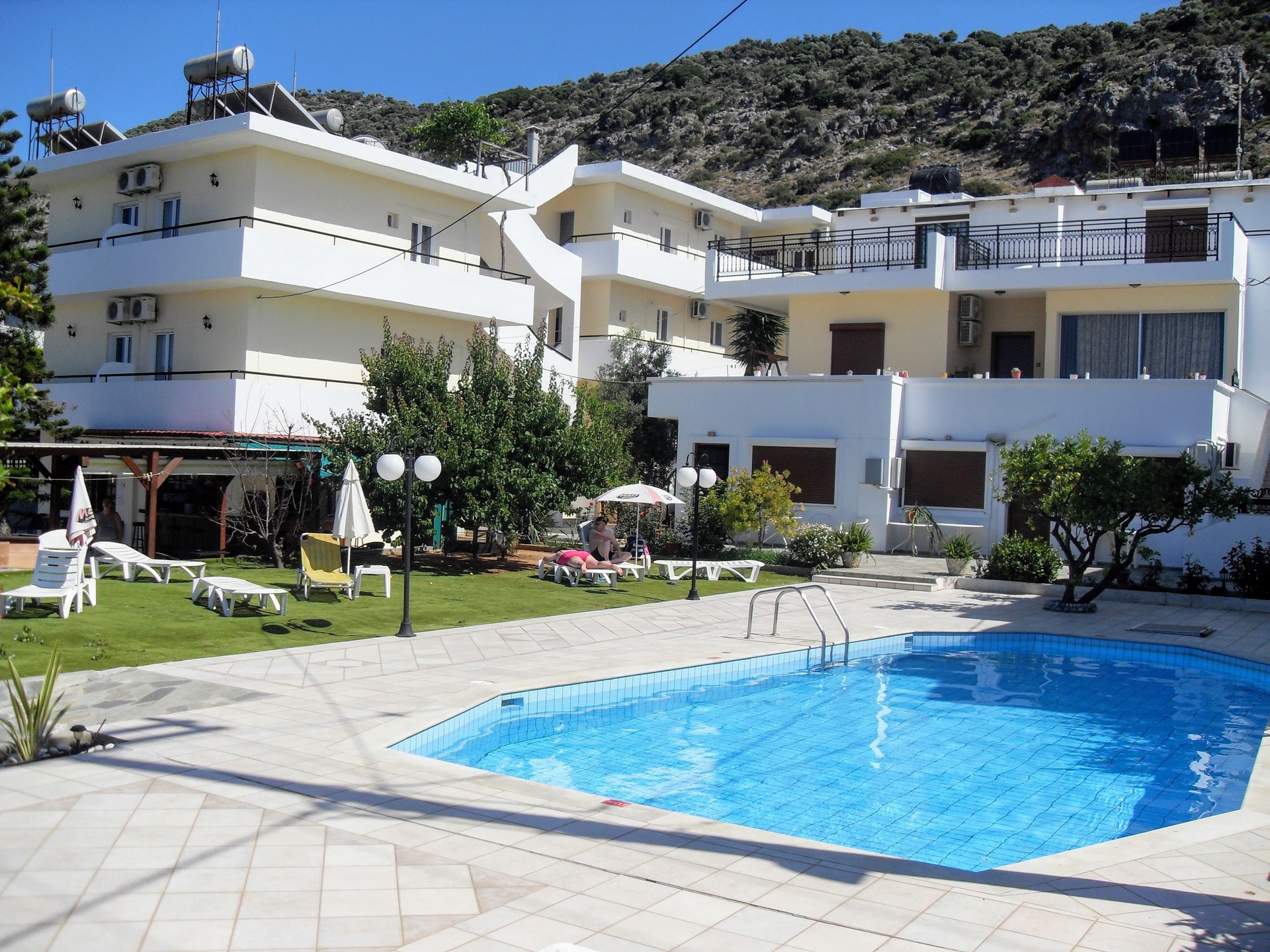dal travel Iraklis Apartments