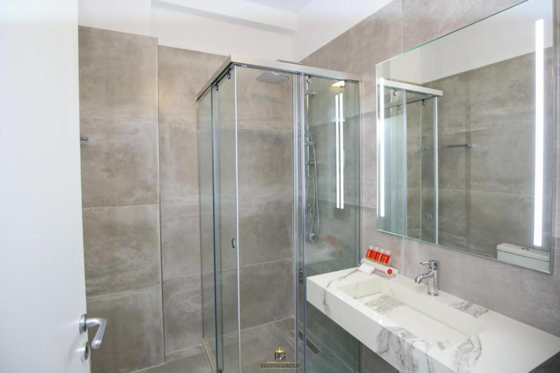 Hotel Regina Garden Vlore