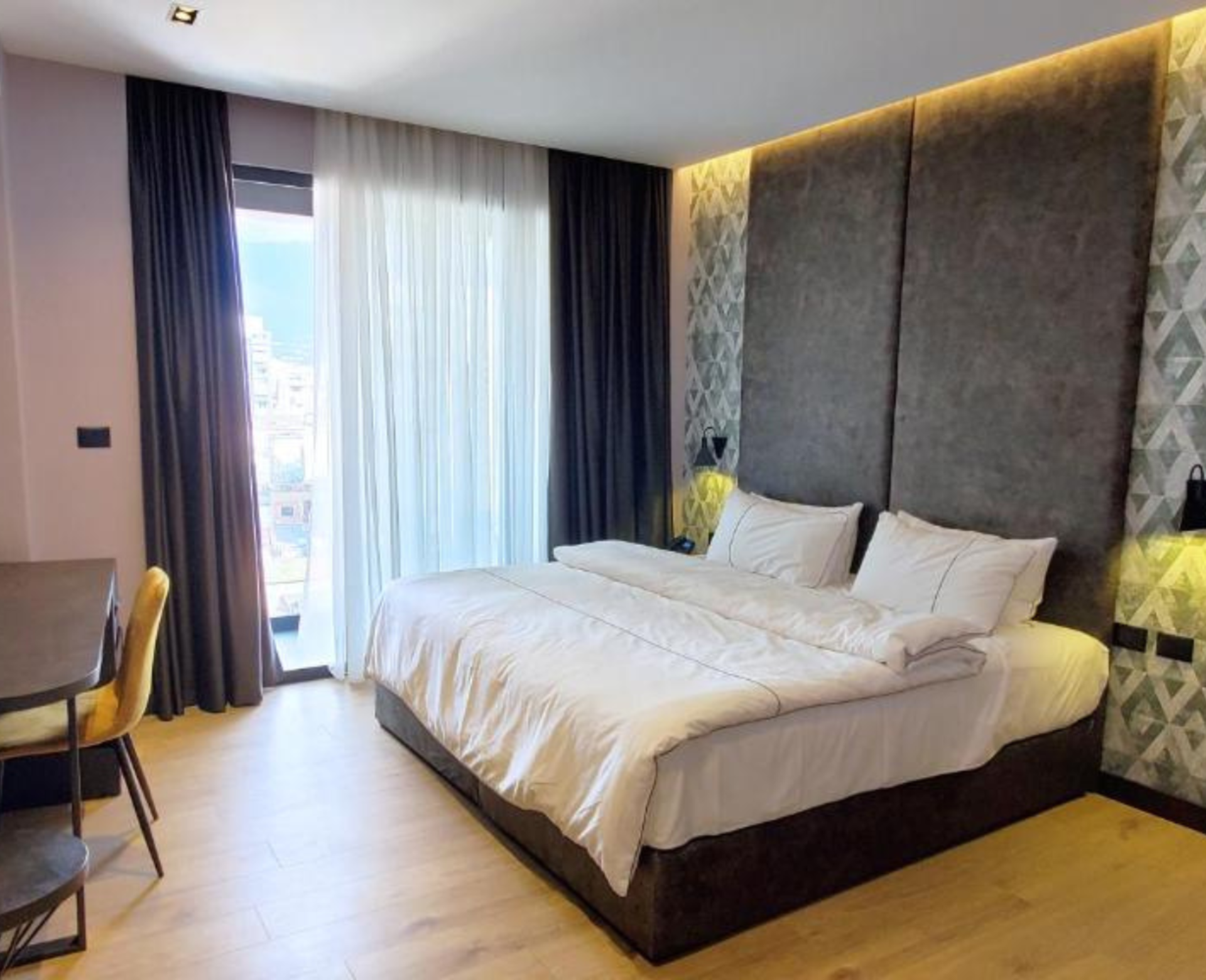 StarLight Hotel