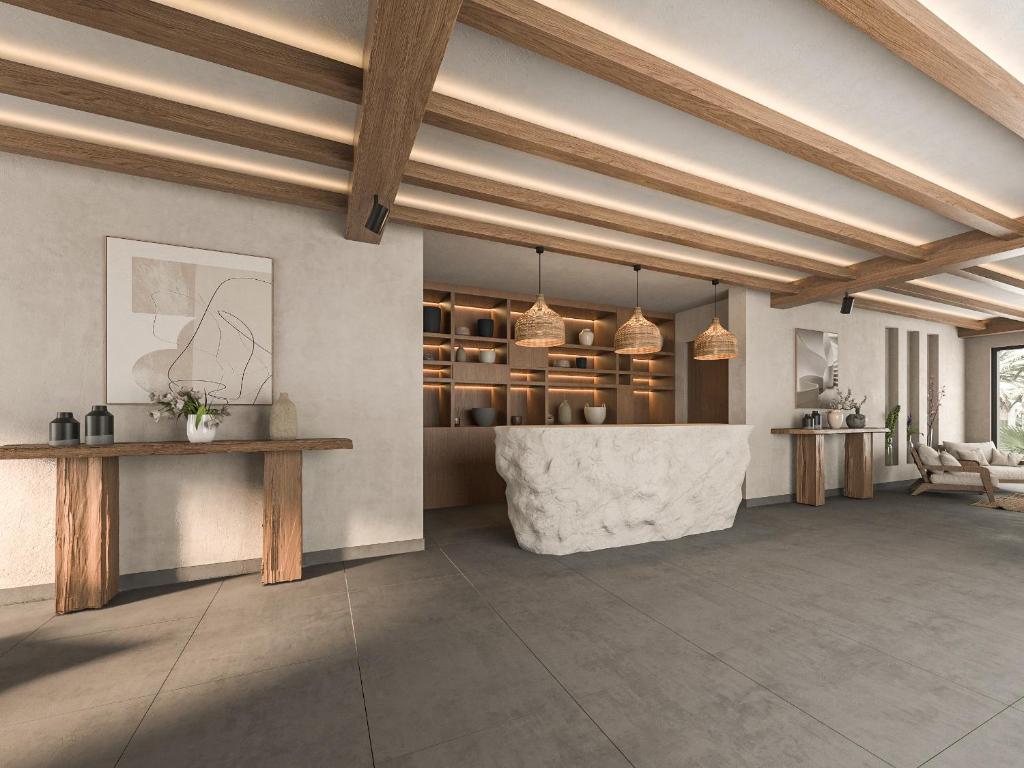 JAZ Almaza BLU, Almaza Bay