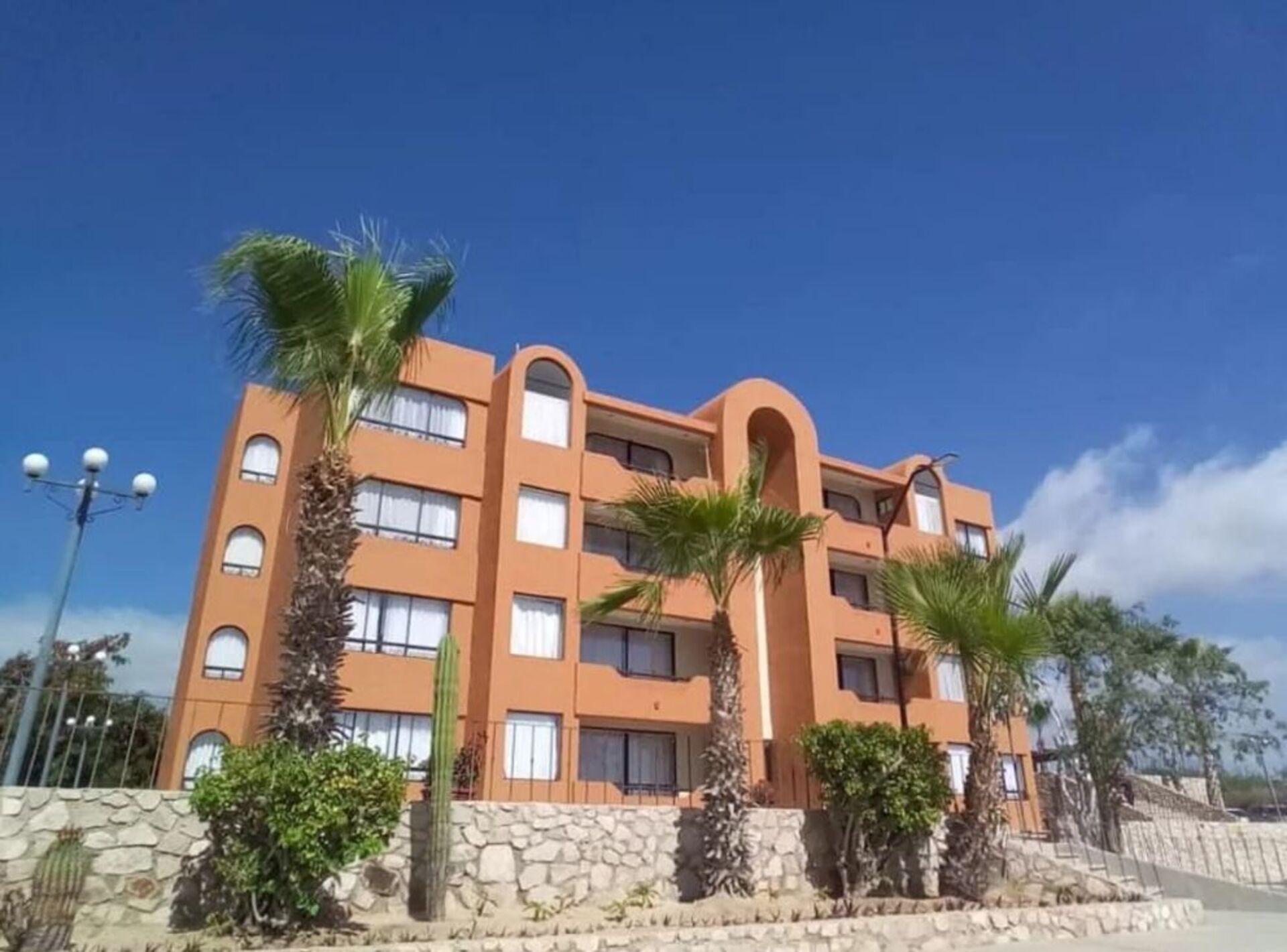 Hotel Sunrock Hotel & Suites