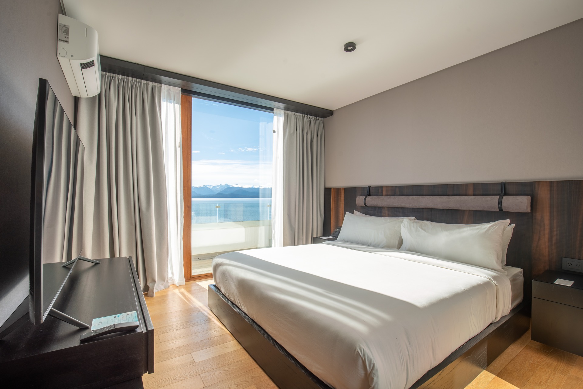 Radisson Blu Bariloche - Alojamientos en BARILOCHE