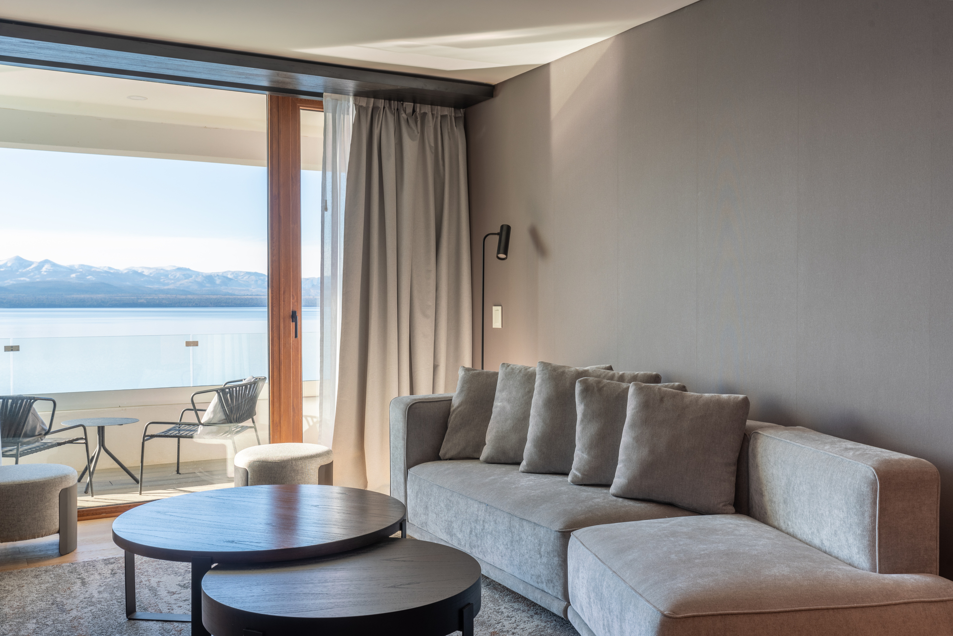 Radisson Blu Bariloche - Alojamientos en BARILOCHE